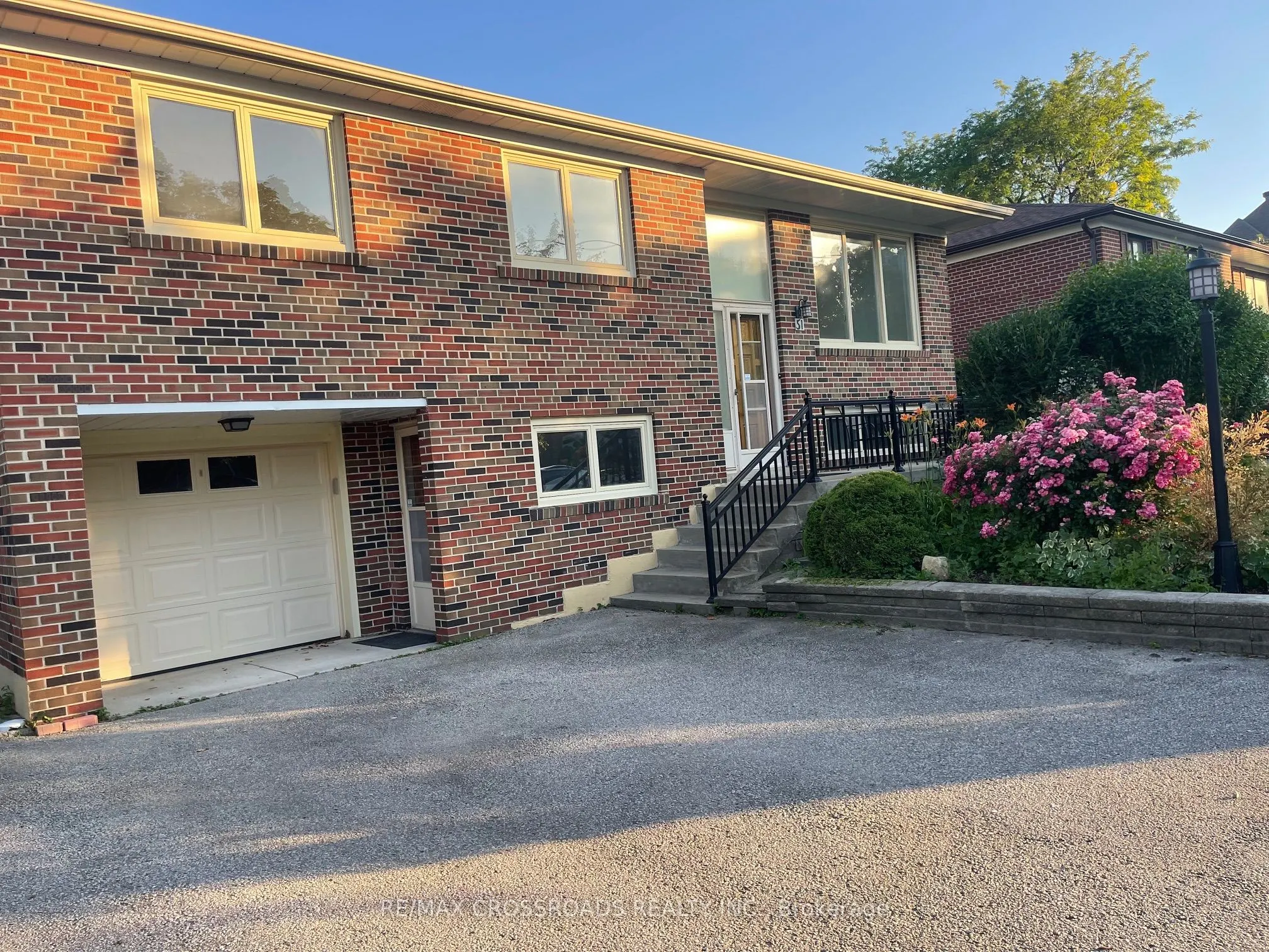 51 Pleasant View Drive