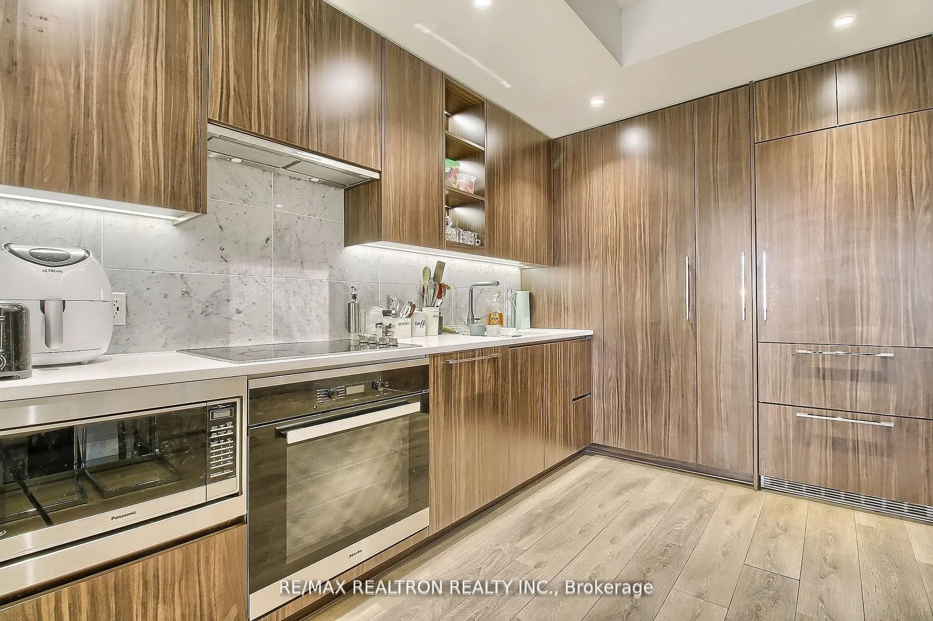 95 McMahon Drive, #3108