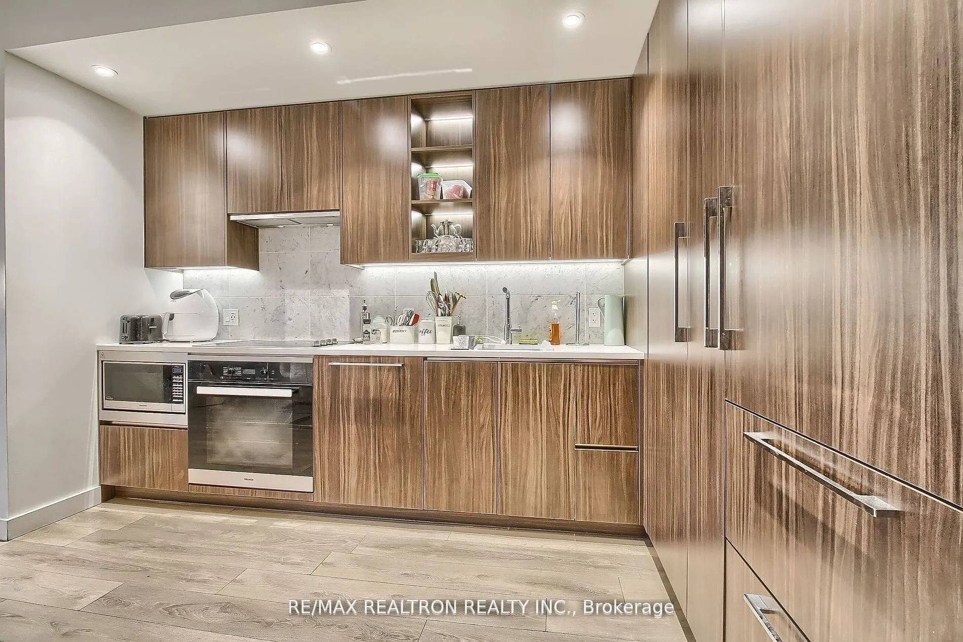 95 McMahon Drive, #3108