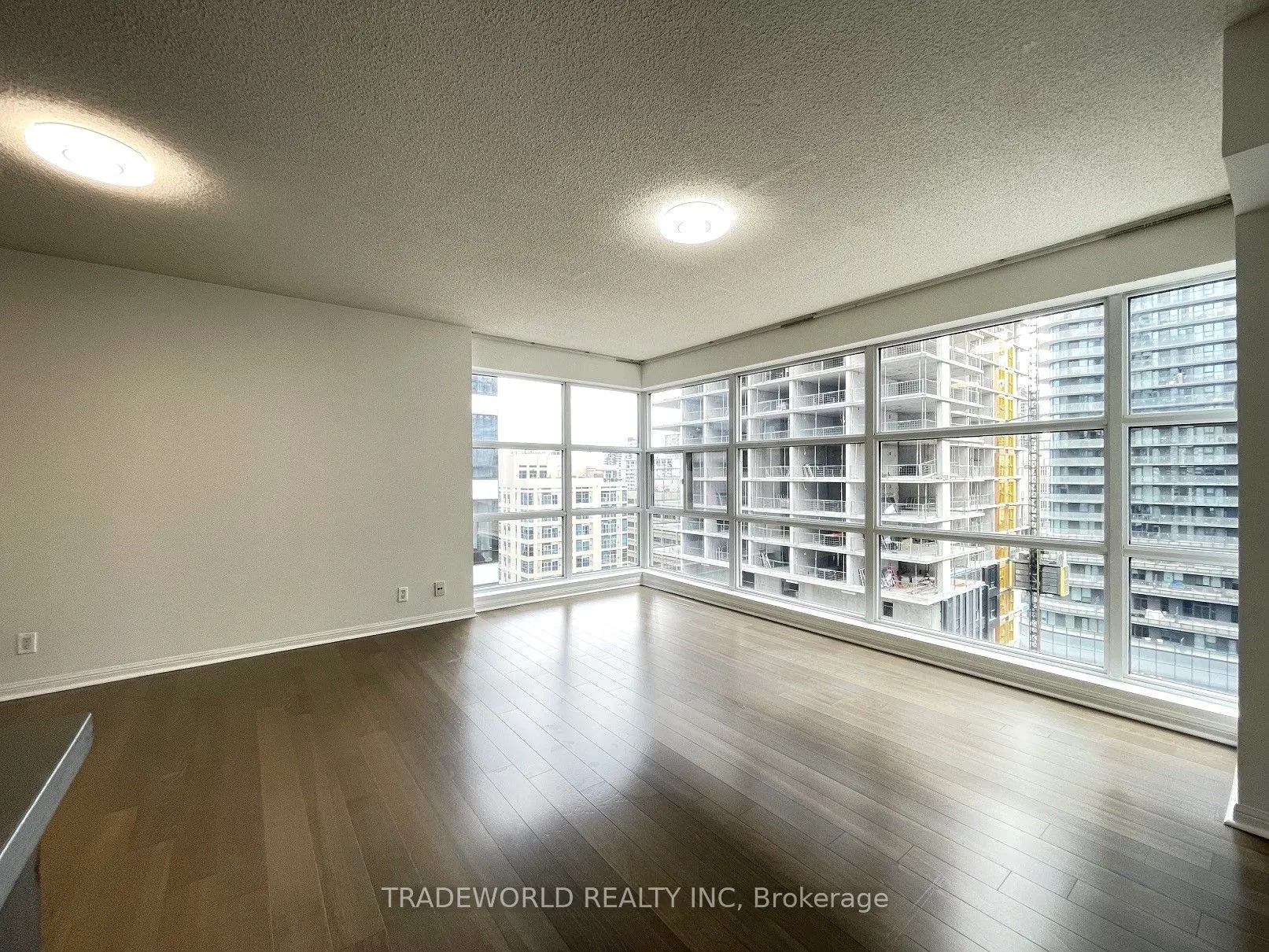 11 St Joseph Street, #1612