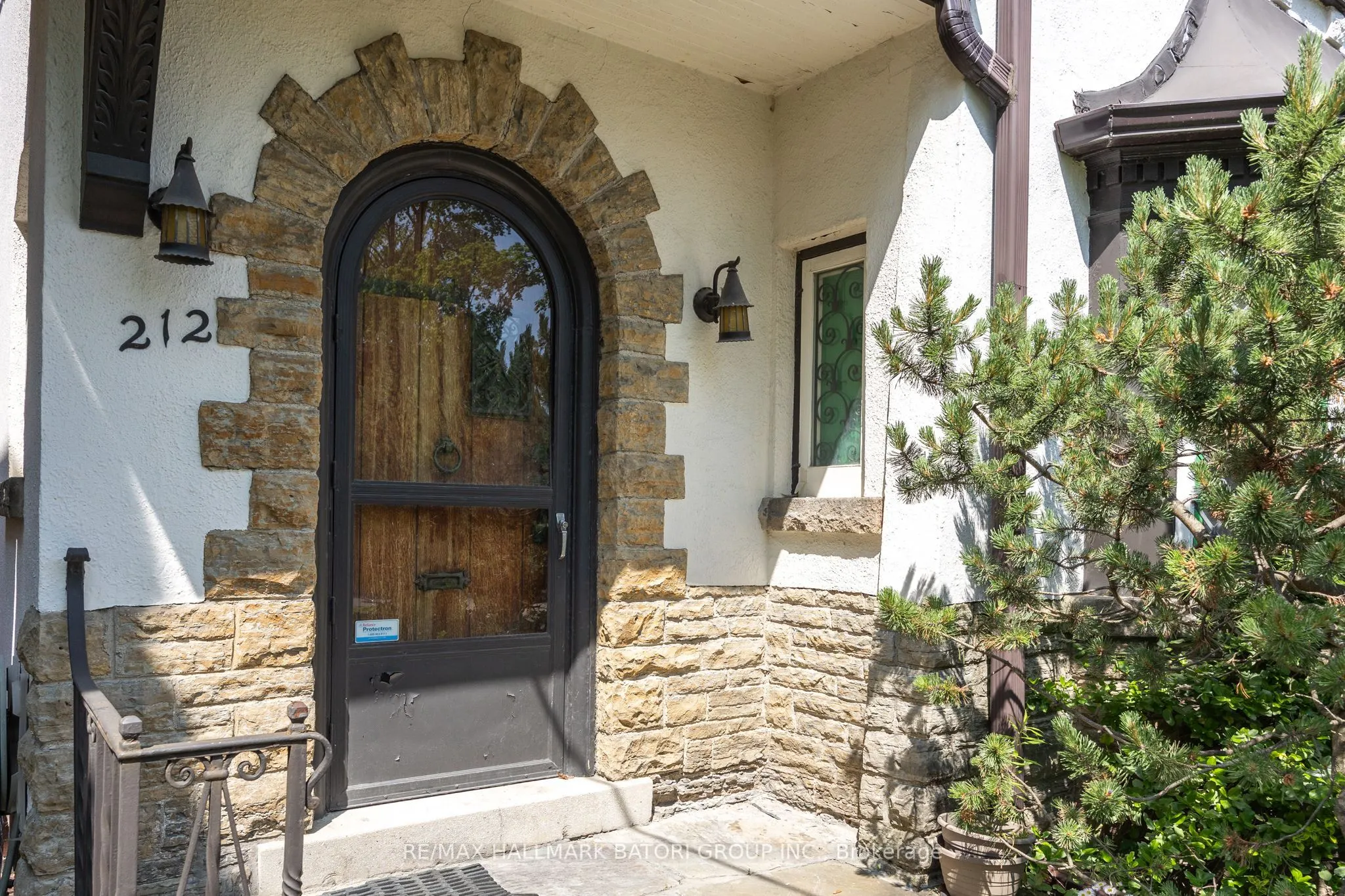 212 Rosemary Road