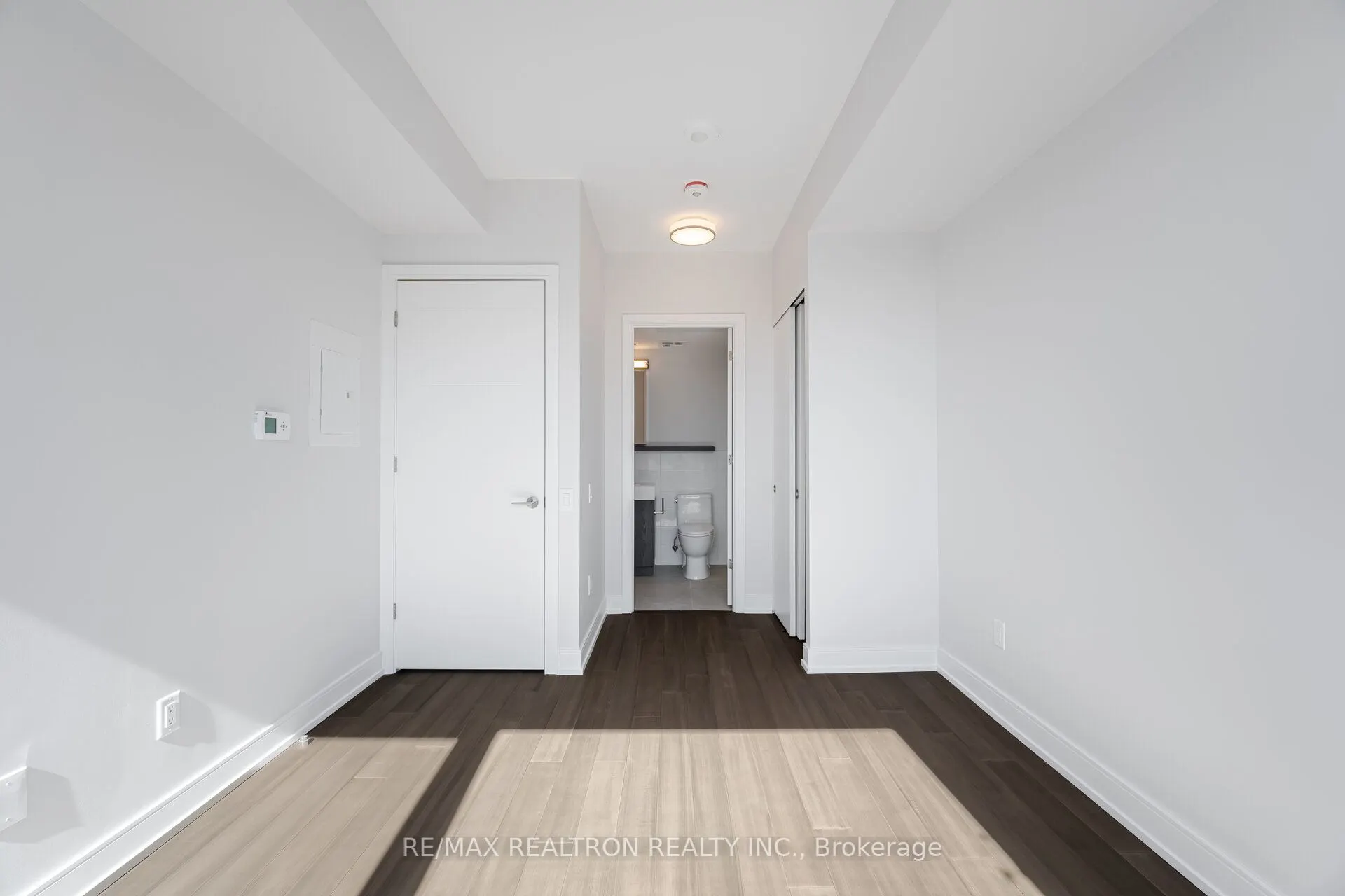 664 Spadina Avenue, #203