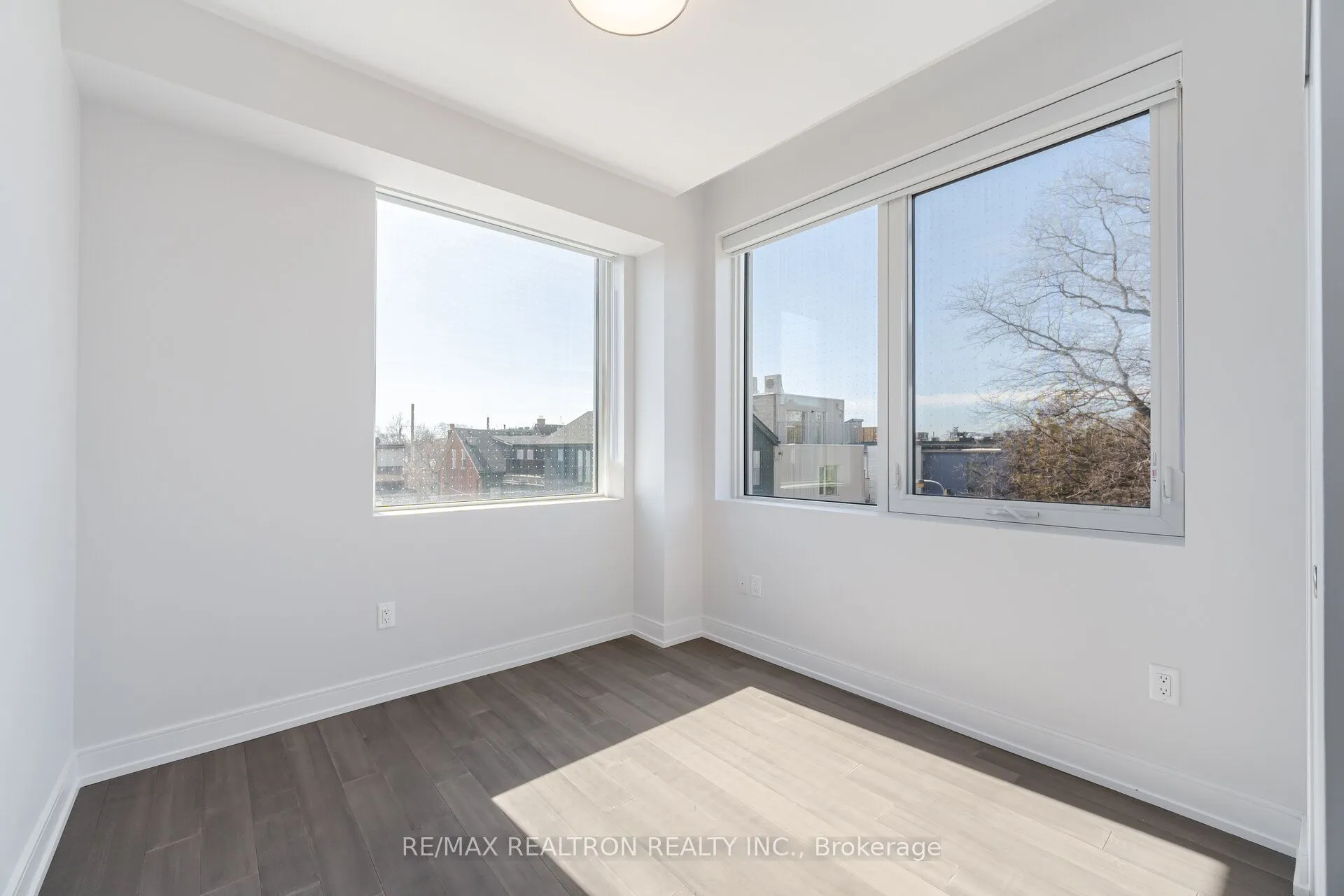 664 Spadina Avenue, #203