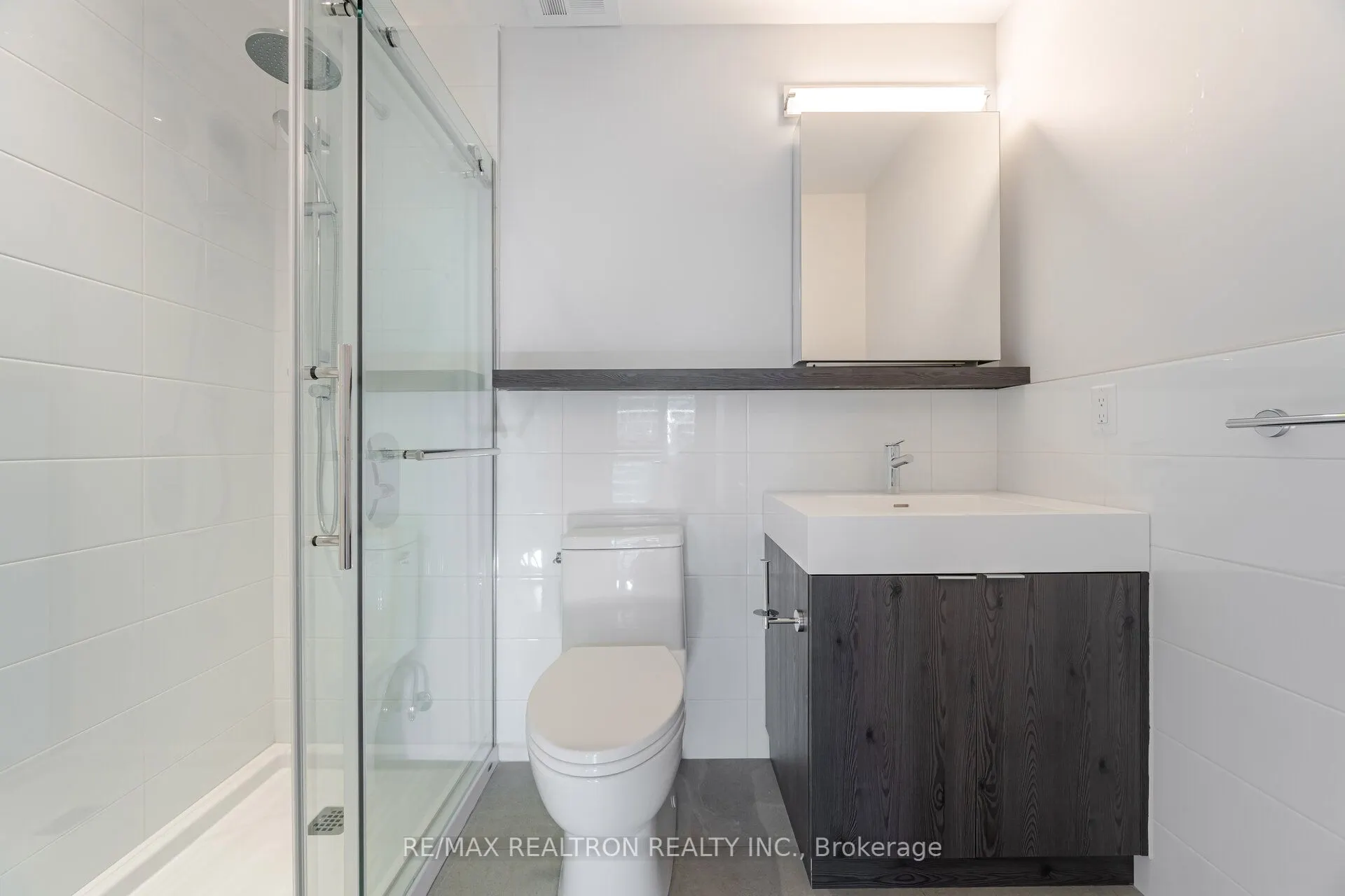 664 Spadina Avenue, #313