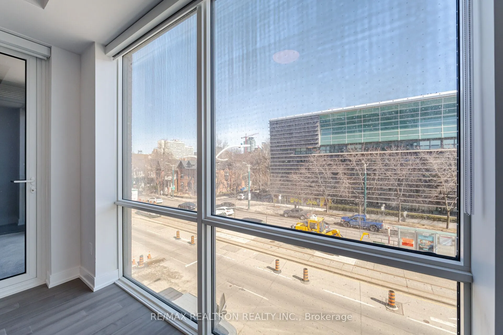 664 Spadina Avenue, #313