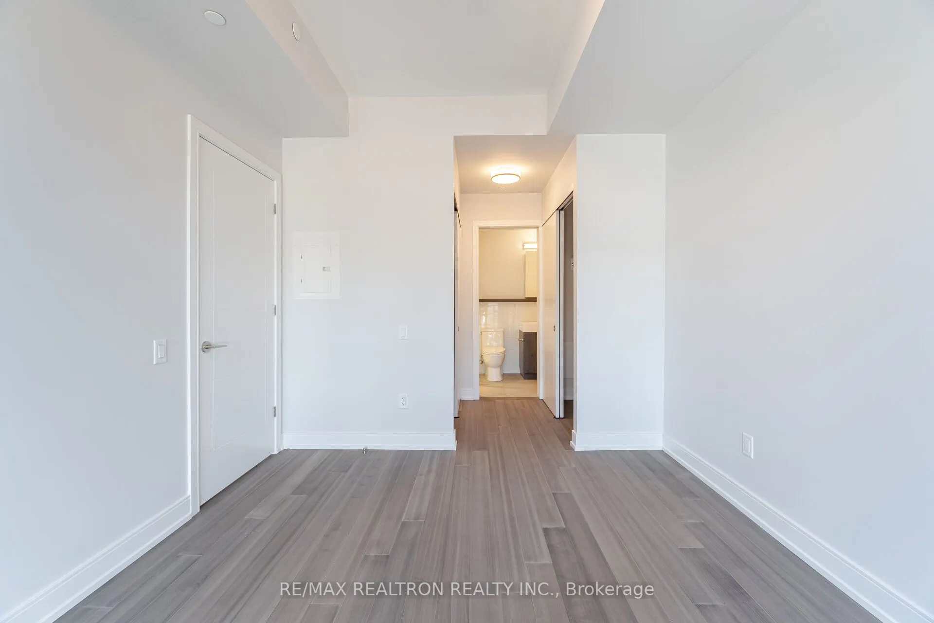 664 Spadina Avenue, #313