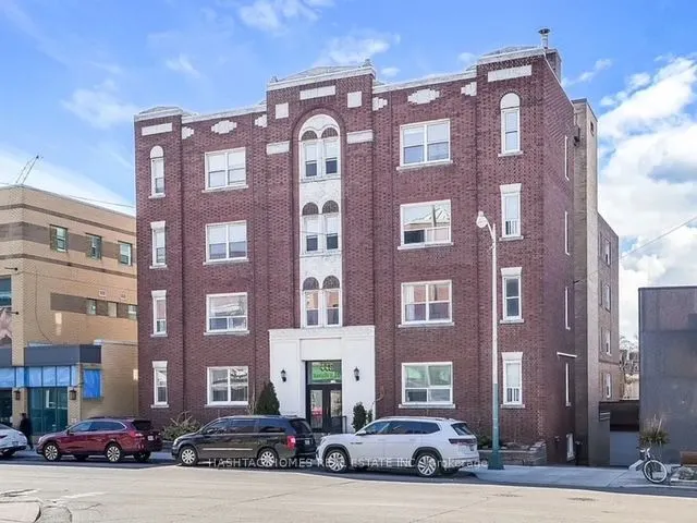 448 Spadina Road, #205