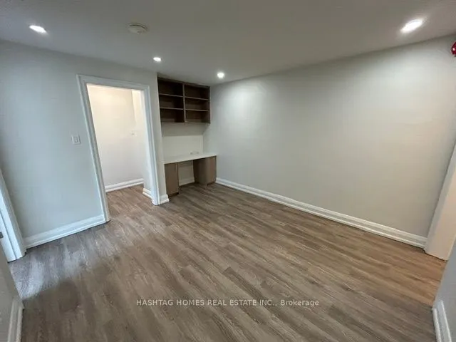 448 Spadina Road, #205