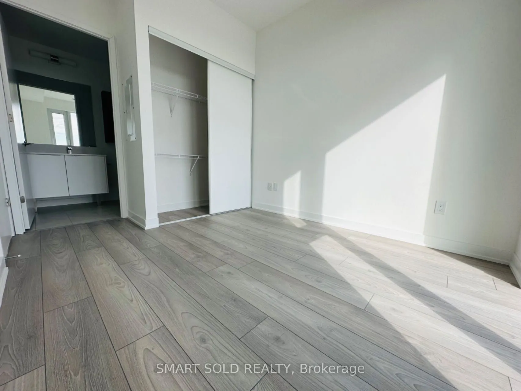 8 Tippett Road, #1608