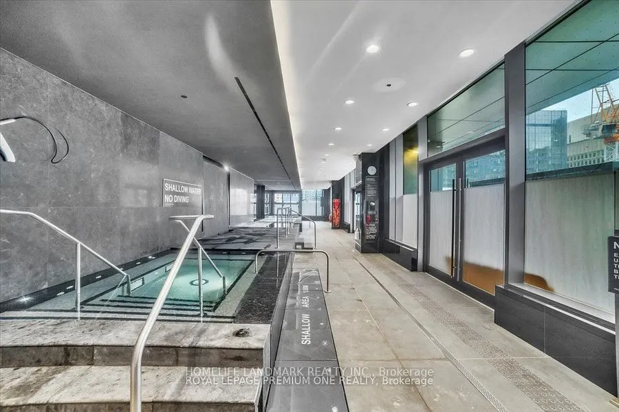 11 Yorkville Avenue, #08