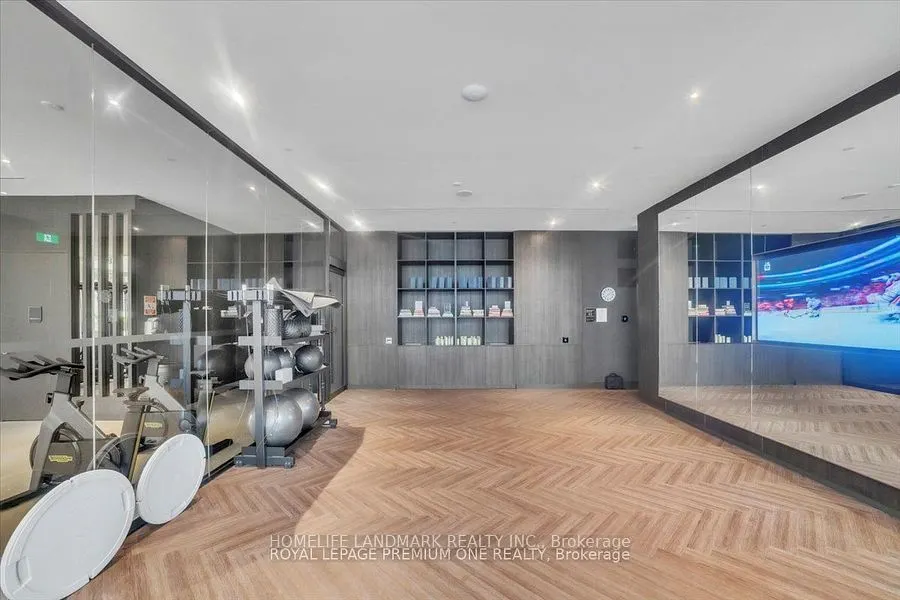 11 Yorkville Avenue, #08