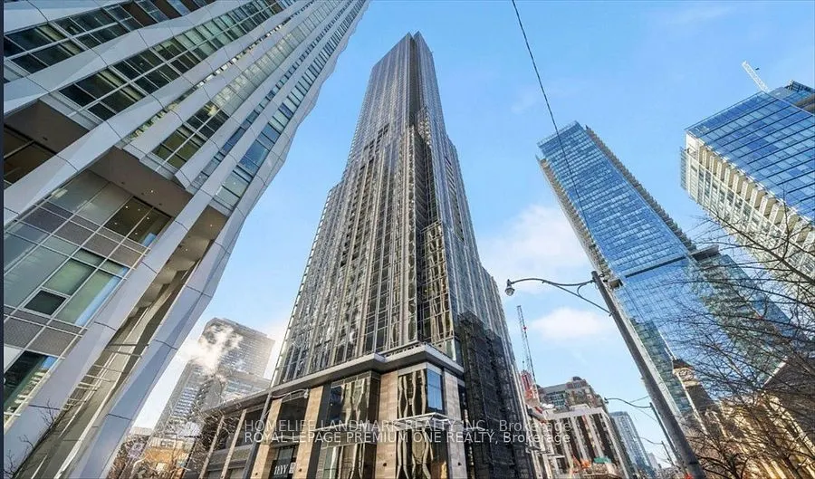 11 Yorkville Avenue, #08