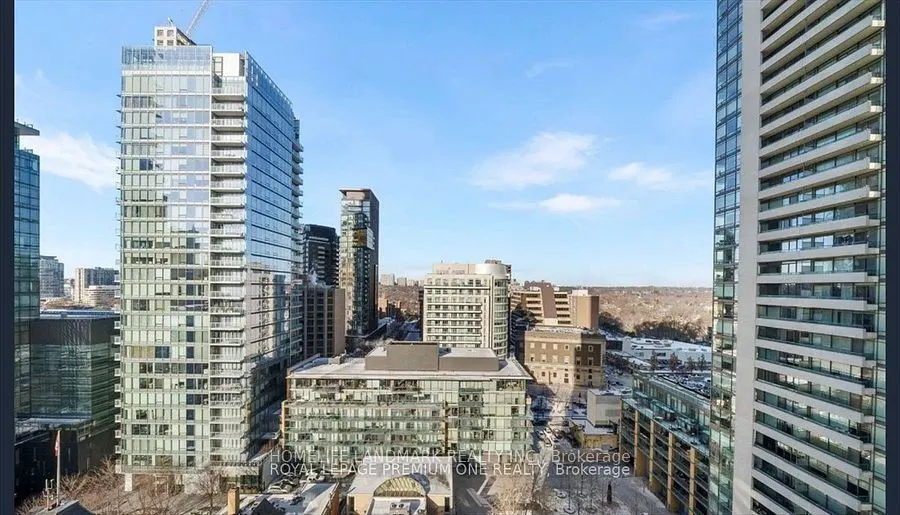 11 Yorkville Avenue, #08