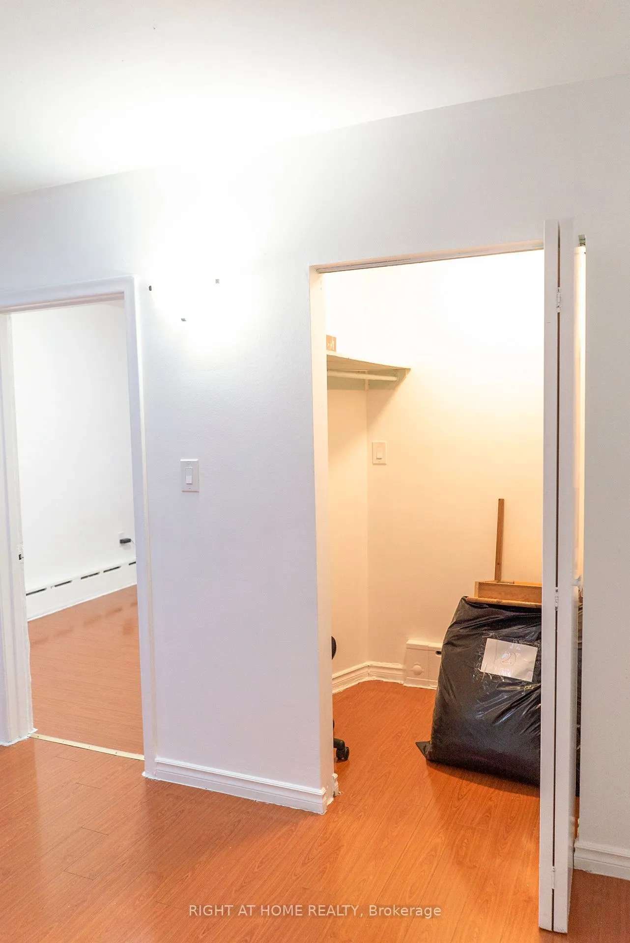 1758 Victoria Park Avenue, #unit 2