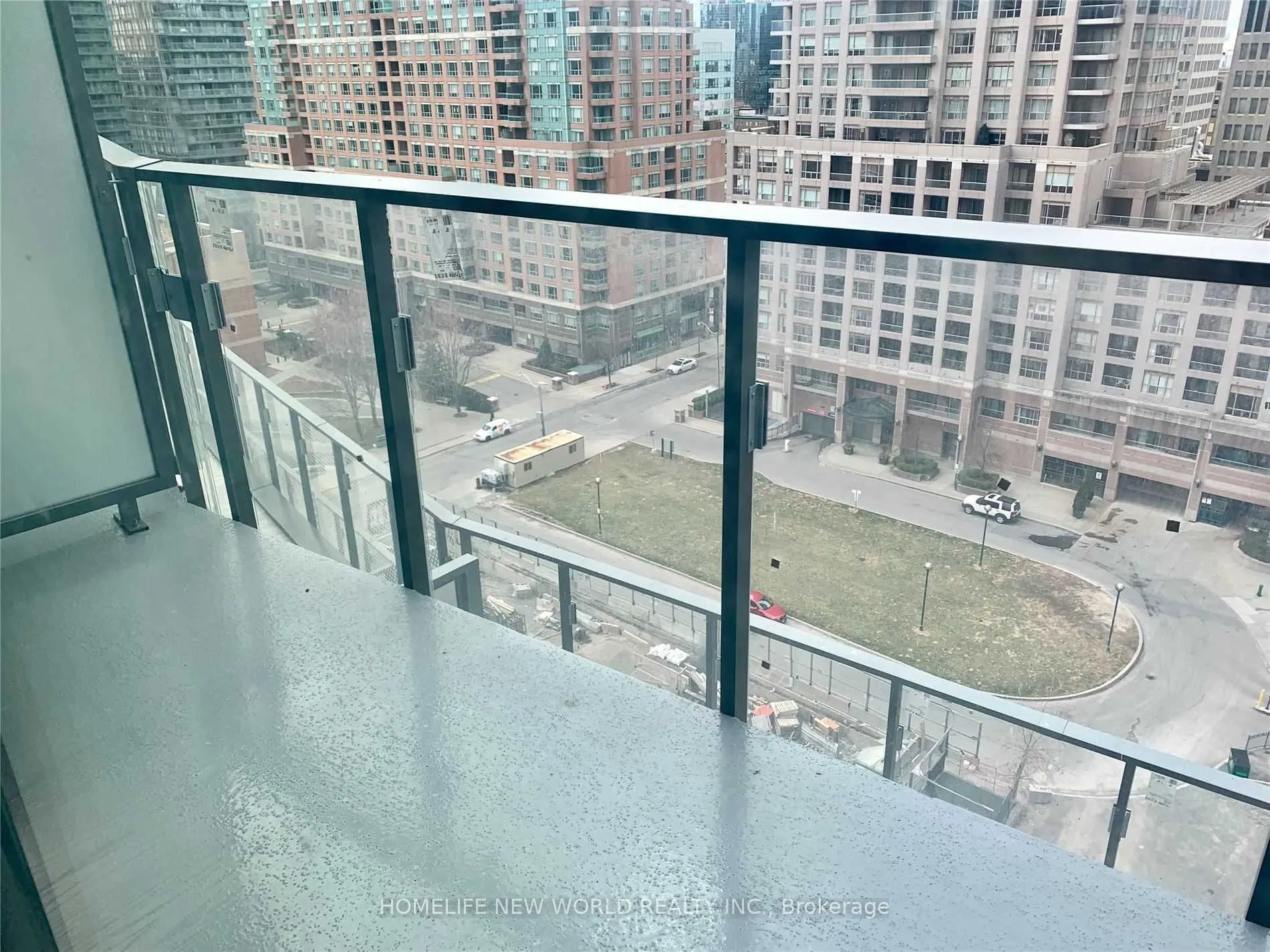 11 Wellesley Street W, #906