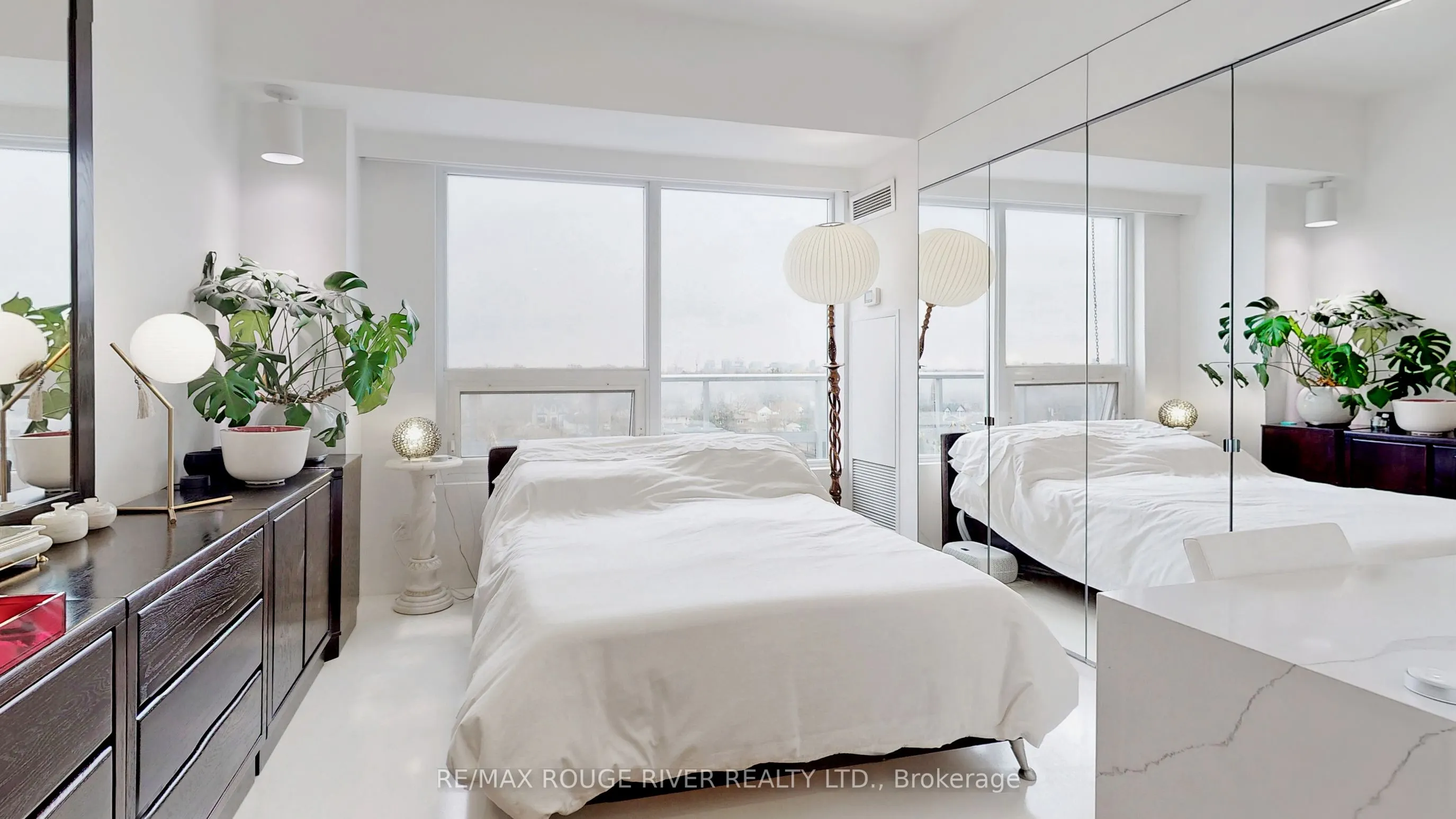 701 Sheppard Avenue W, #702