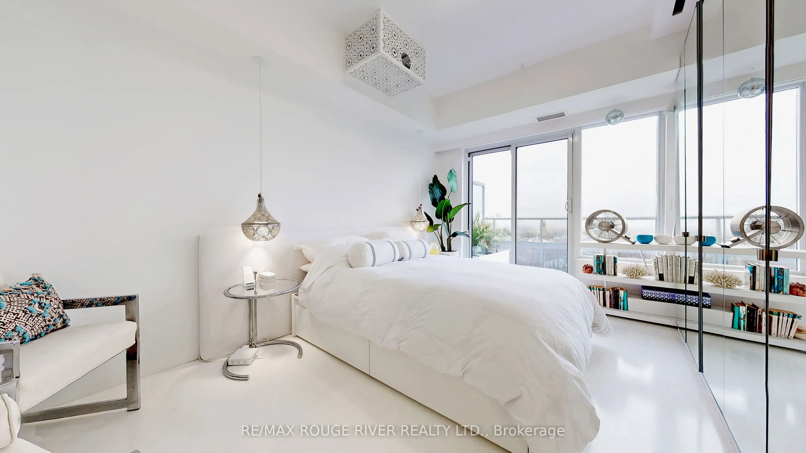 701 Sheppard Avenue W, #702