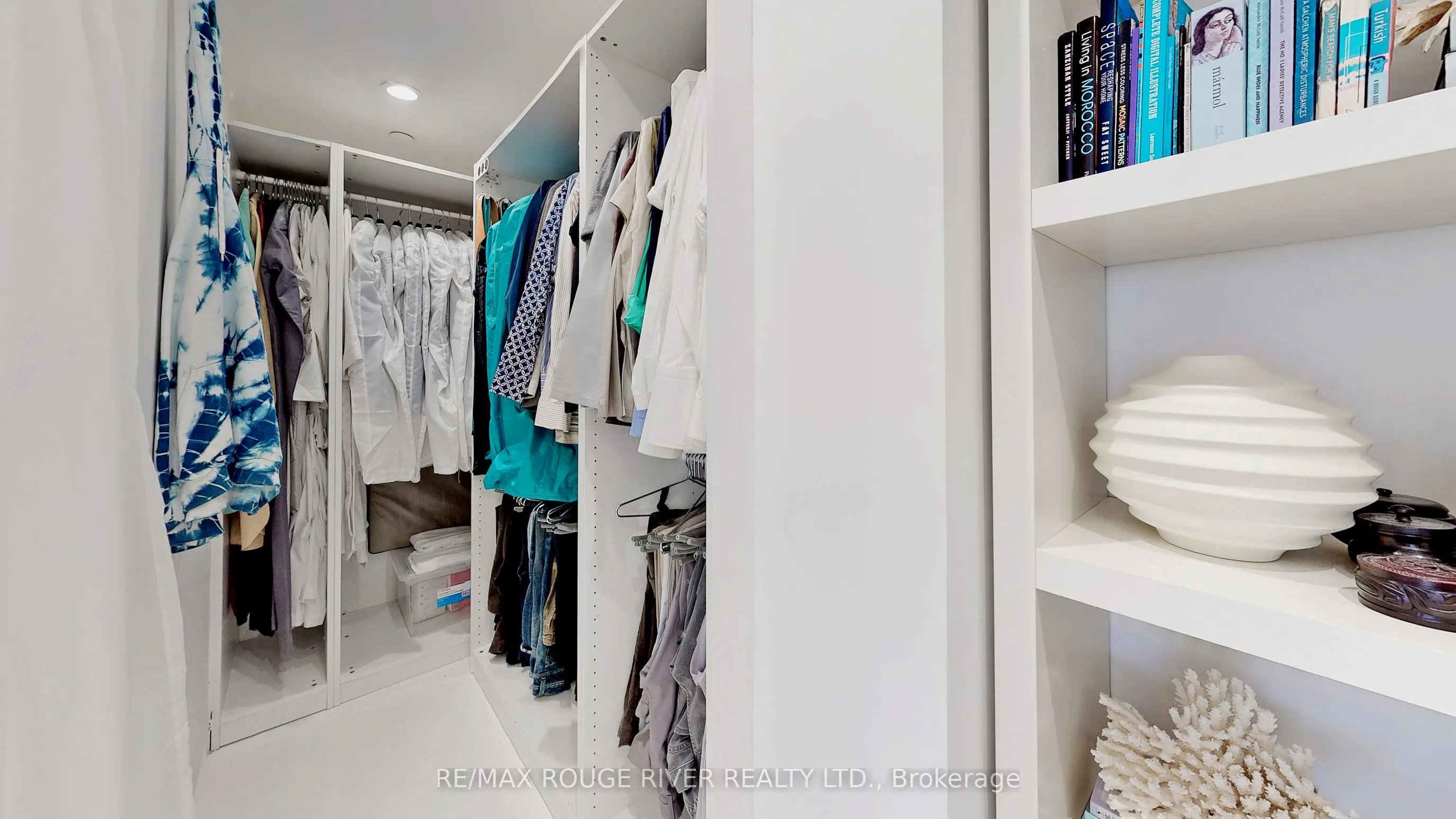 701 Sheppard Avenue W, #702