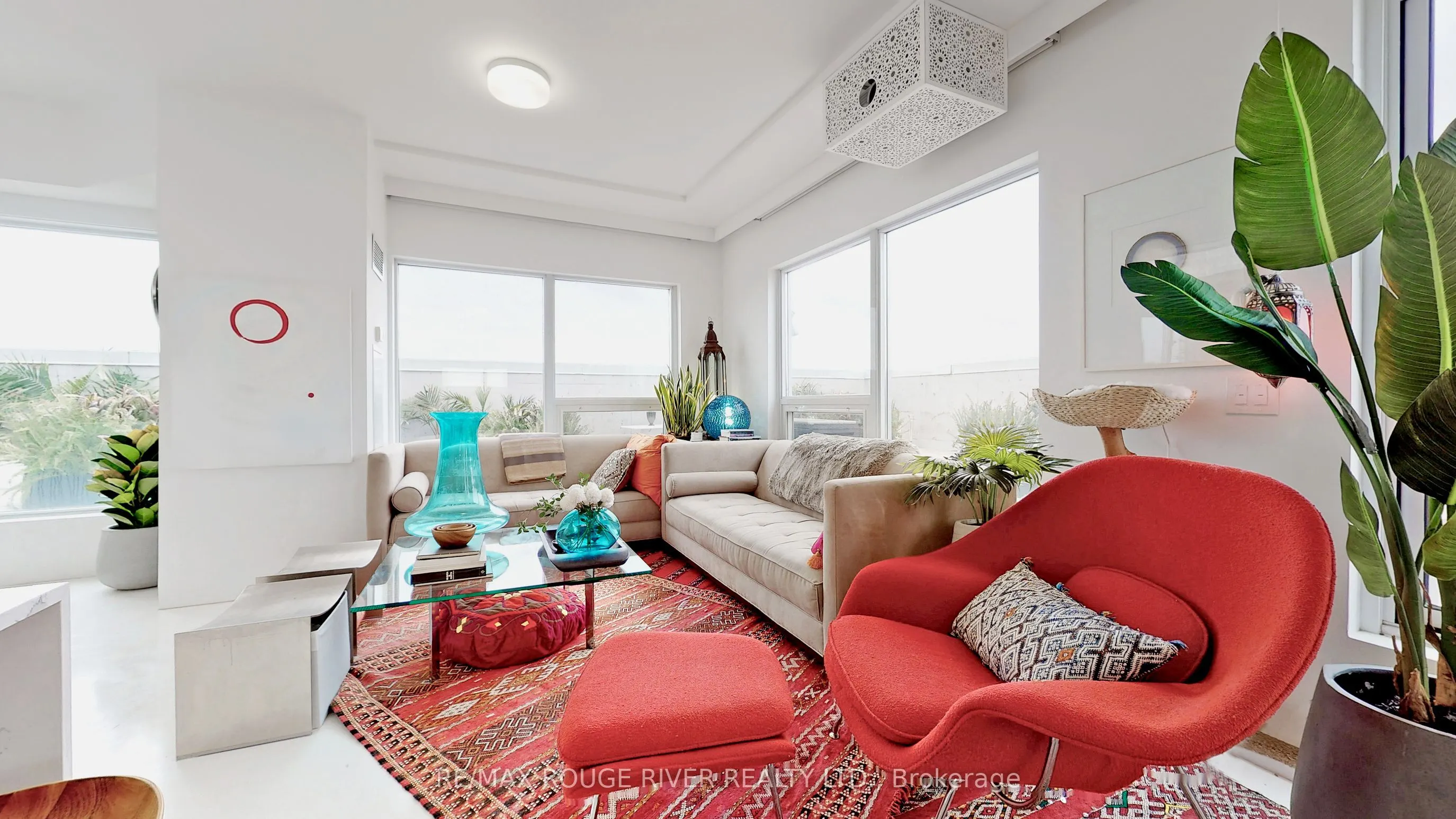 701 Sheppard Avenue W, #702
