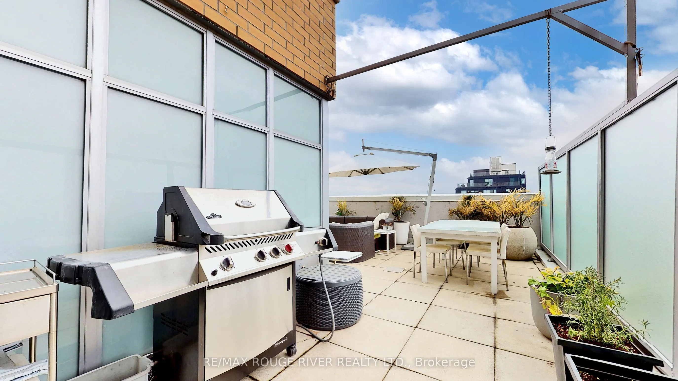 701 Sheppard Avenue W, #702