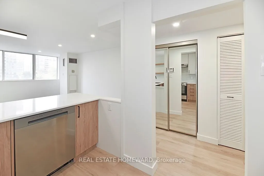 60 Homewood Avenue, #533