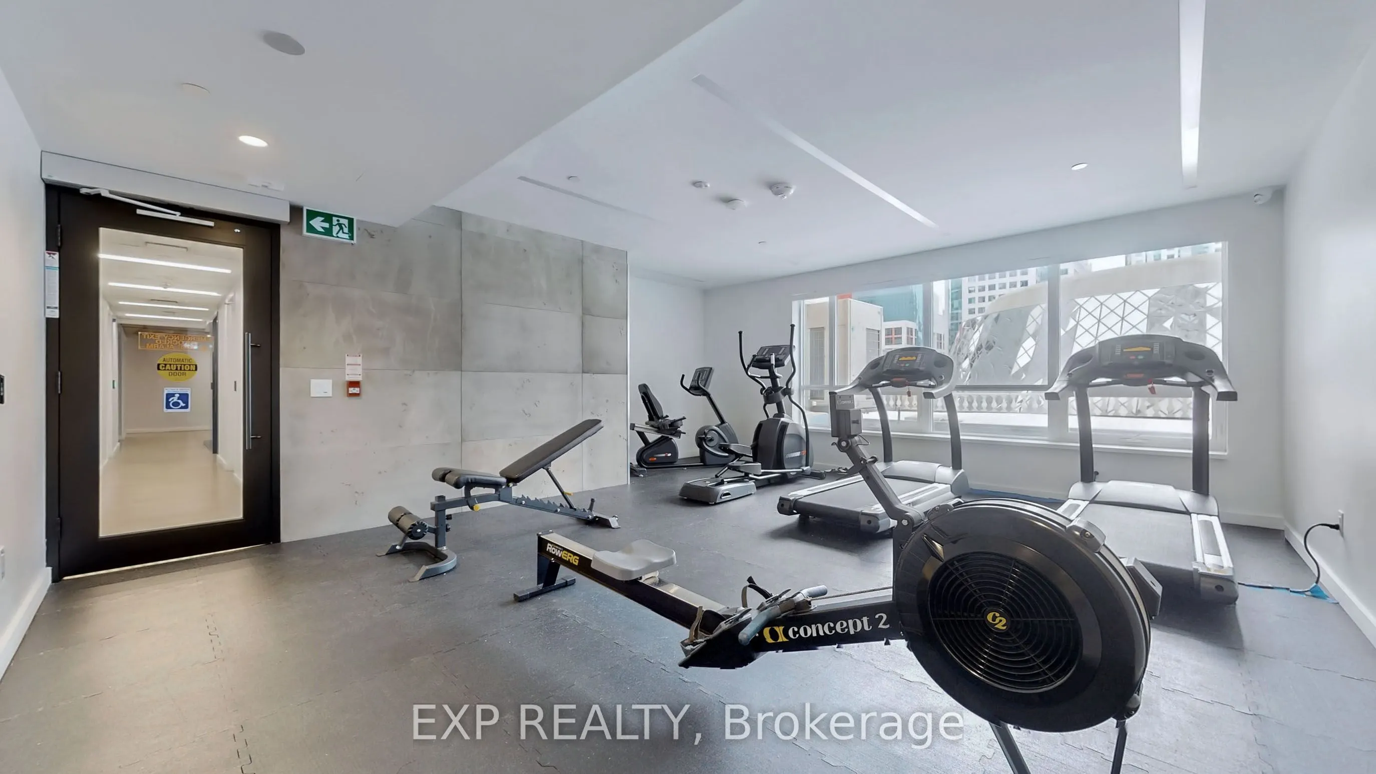 71 Simcoe Street, #1204