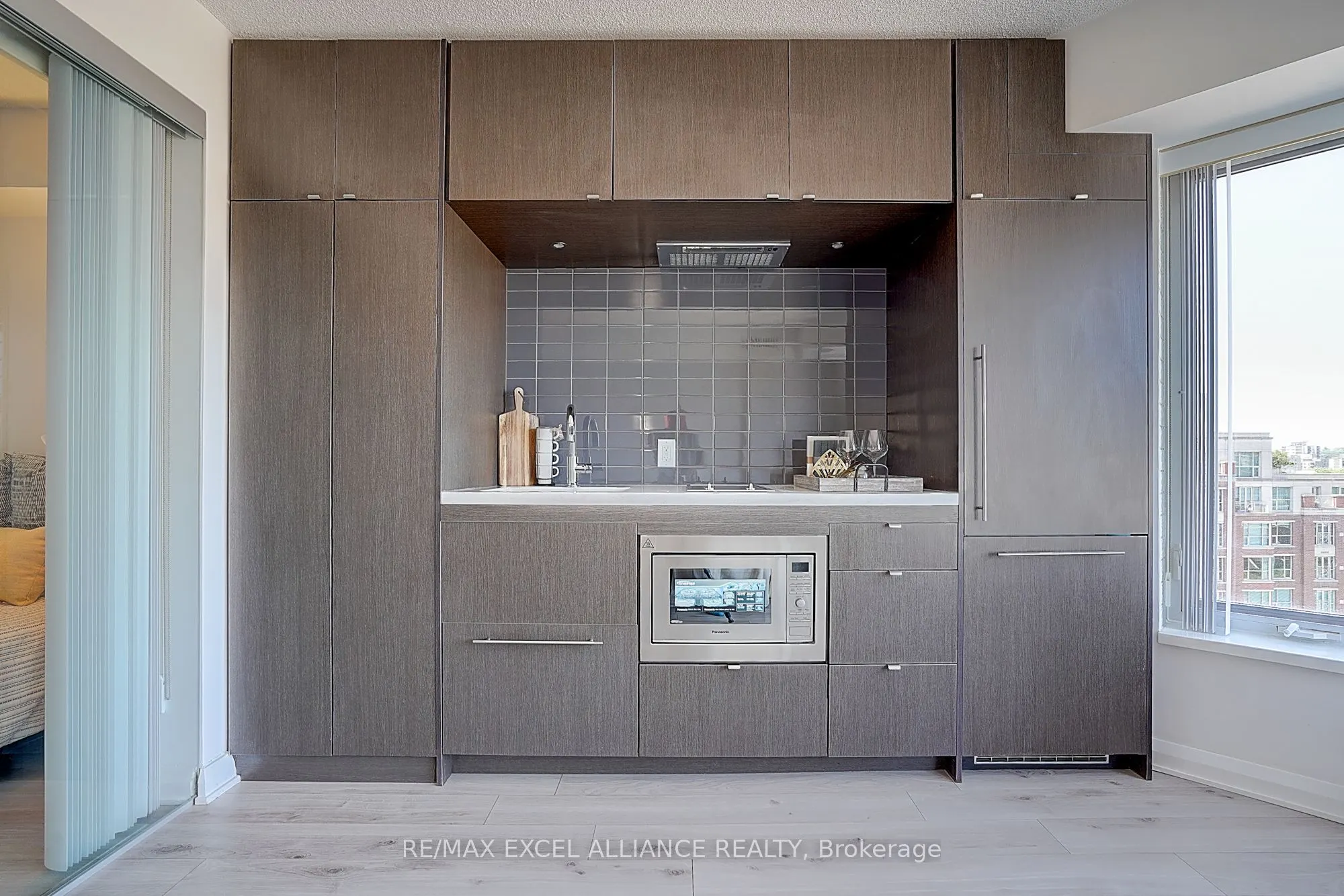 155 Yorkville Avenue, #801