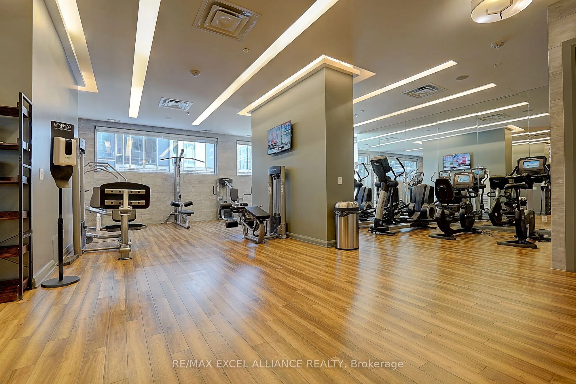 155 Yorkville Avenue, #801