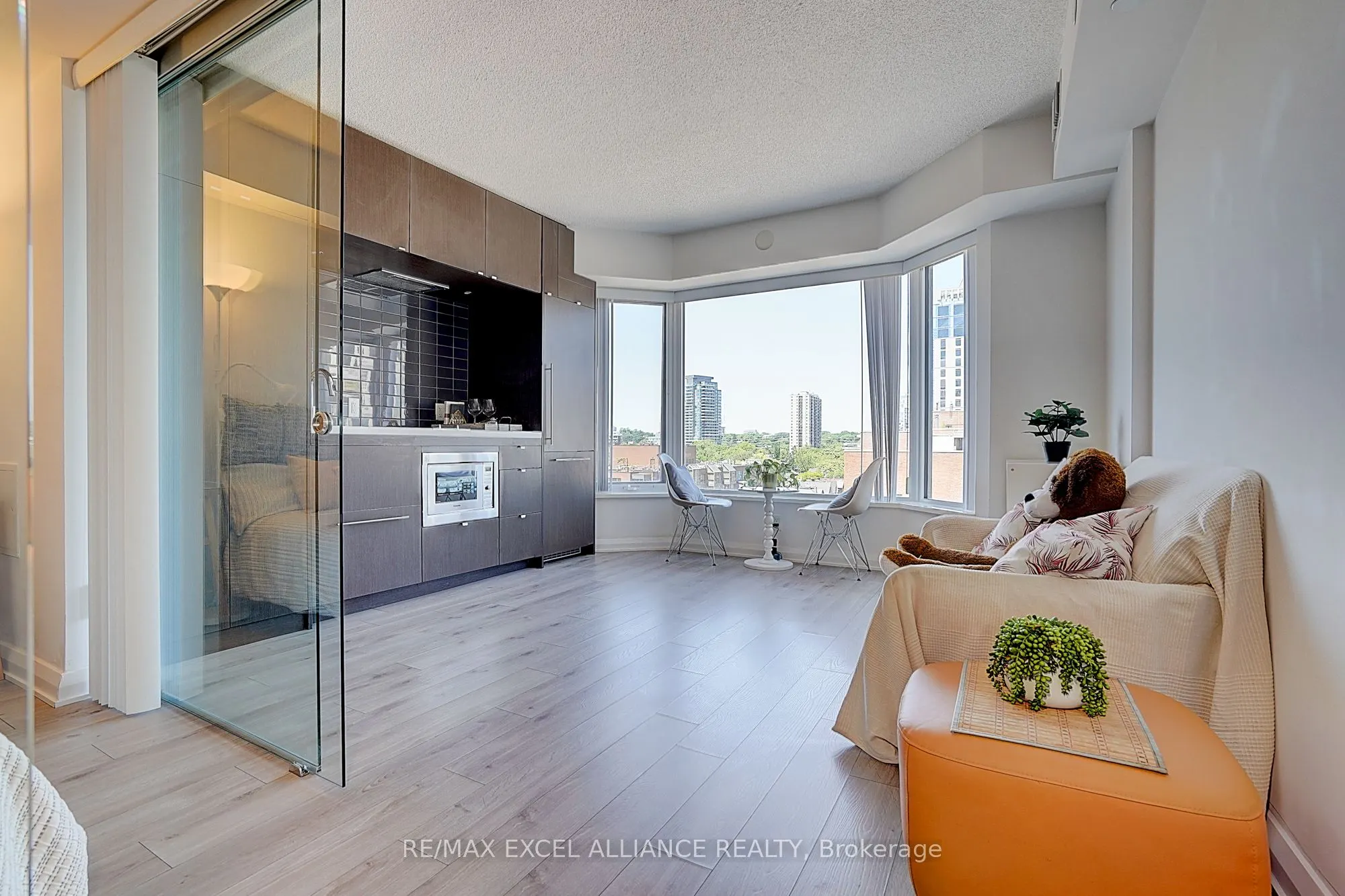 155 Yorkville Avenue, #801