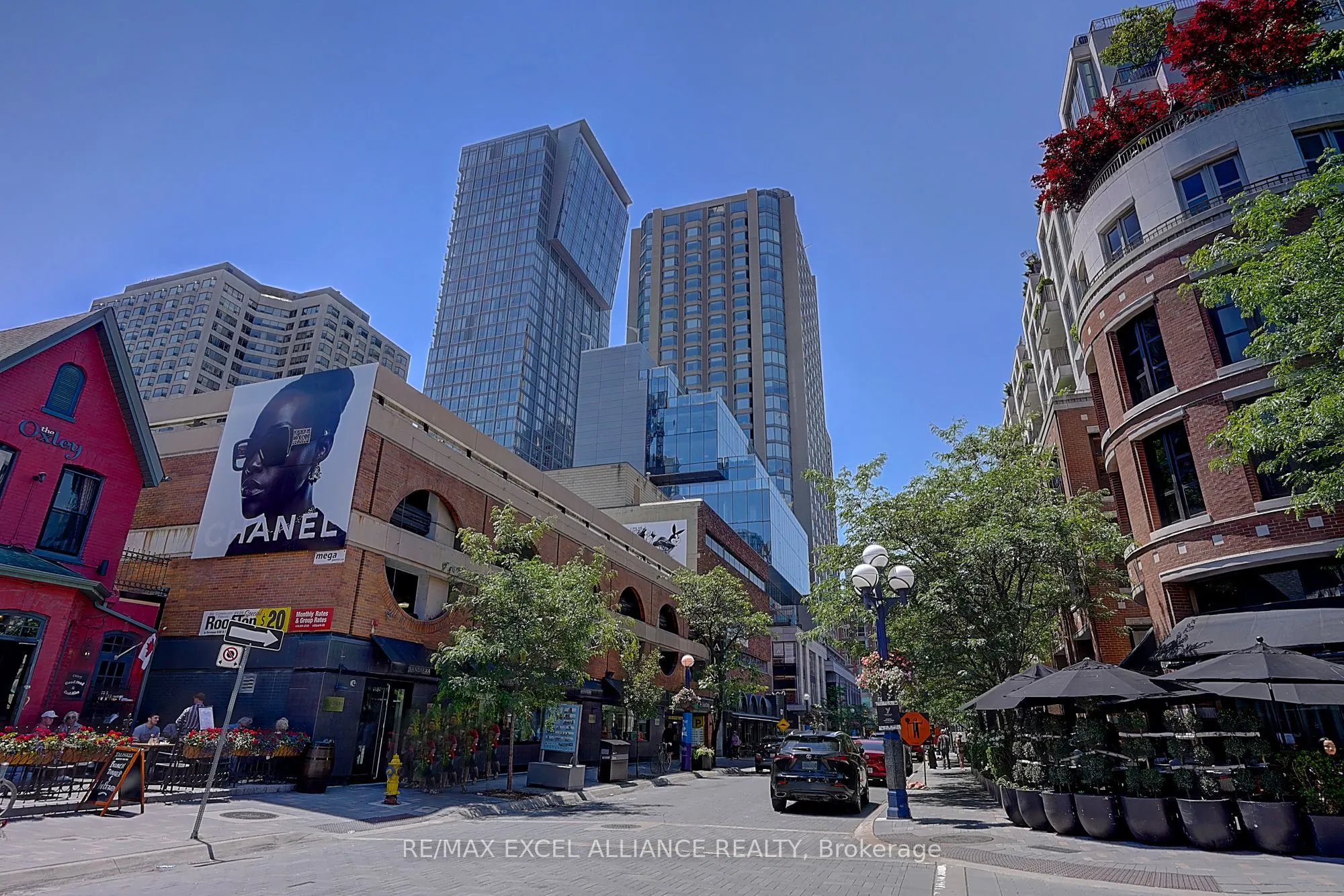 155 Yorkville Avenue, #801