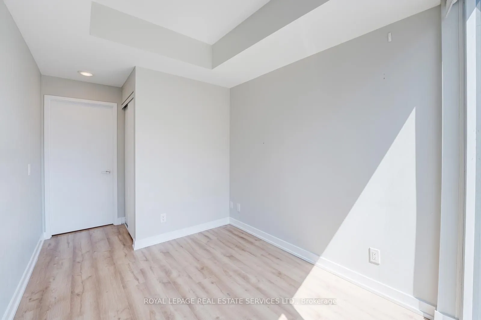 135 East Liberty Street, #1111
