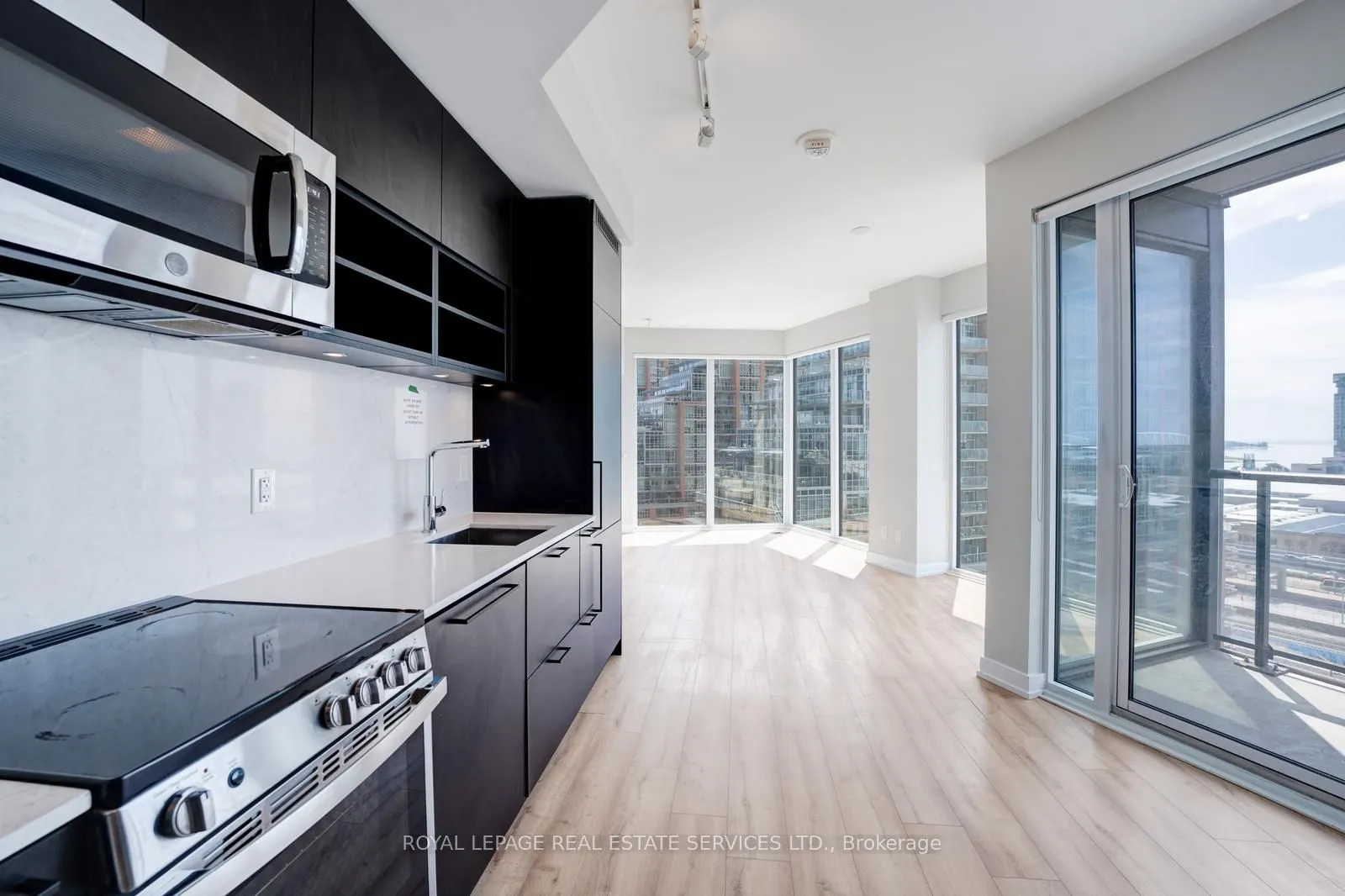 135 East Liberty Street, #1111