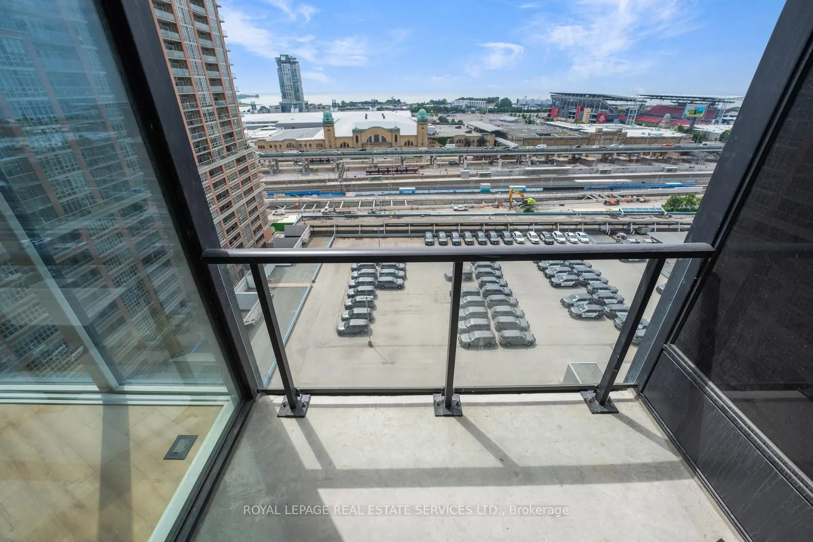 135 East Liberty Street, #1111