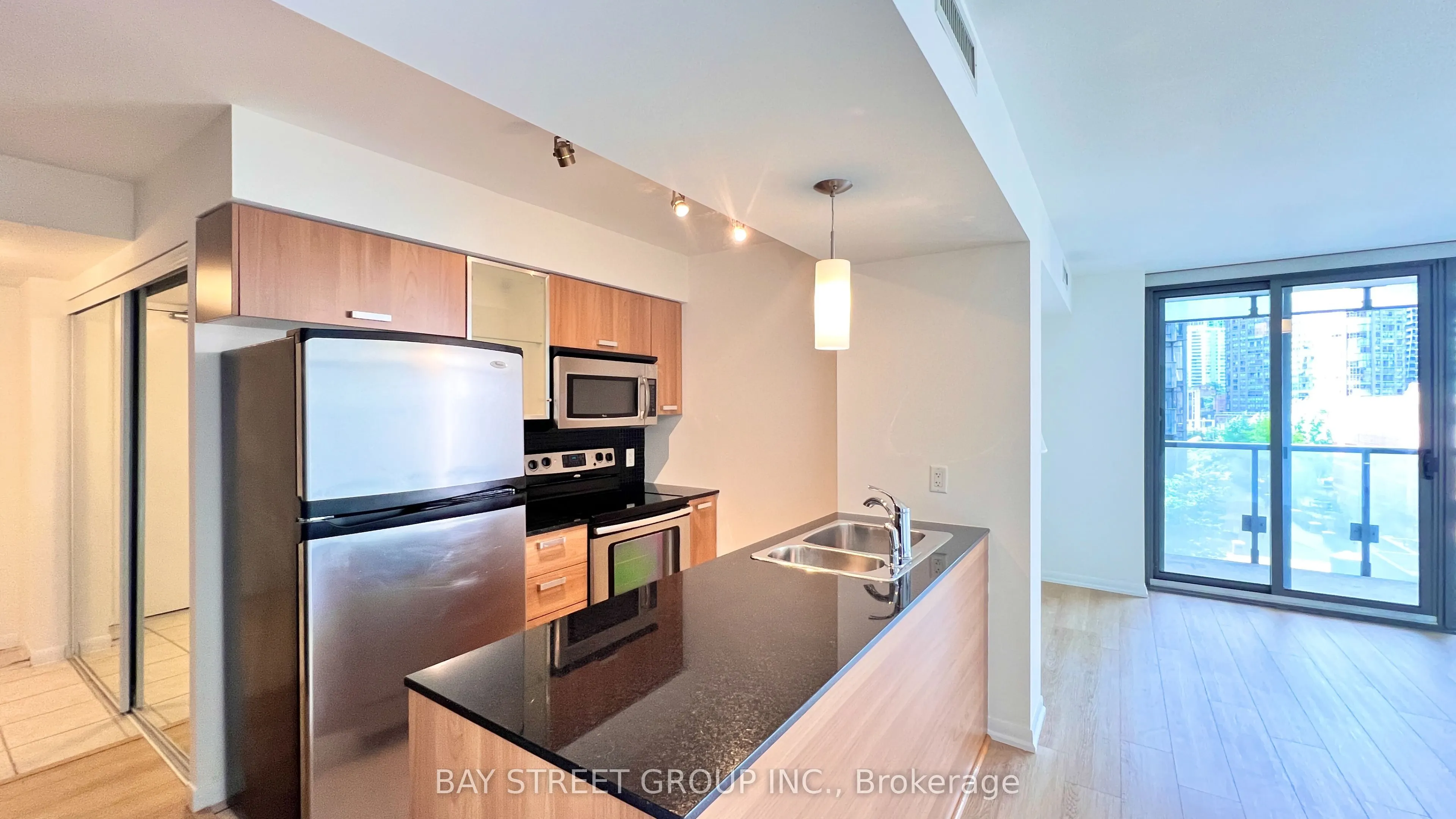38 Grenville Street, #508