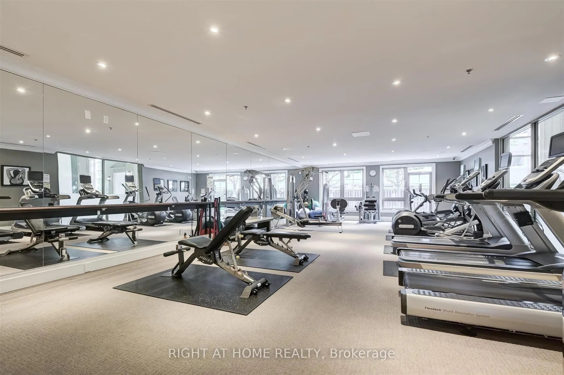 20 Burkebrook Place #306