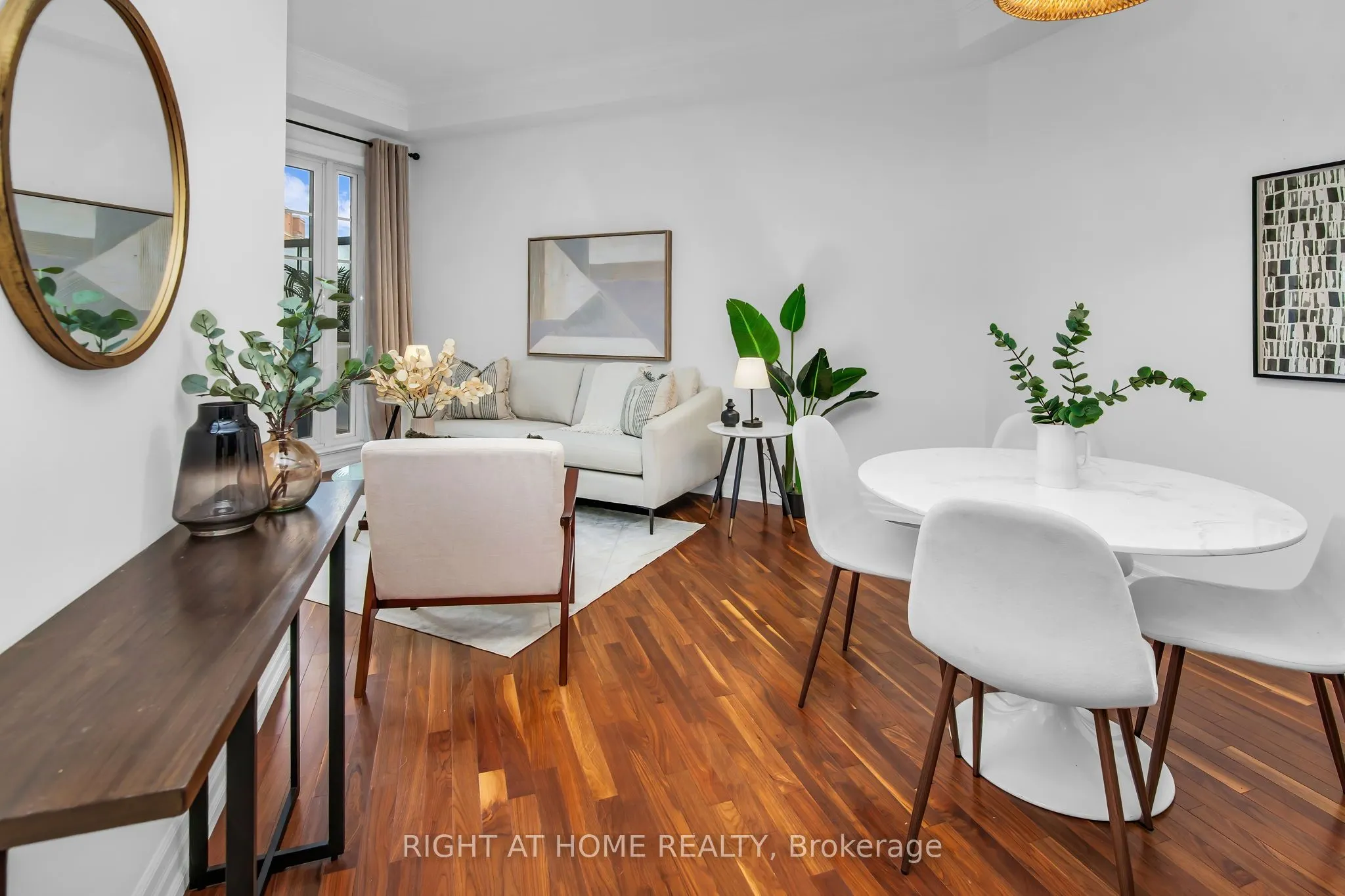 20 Burkebrook Place #306