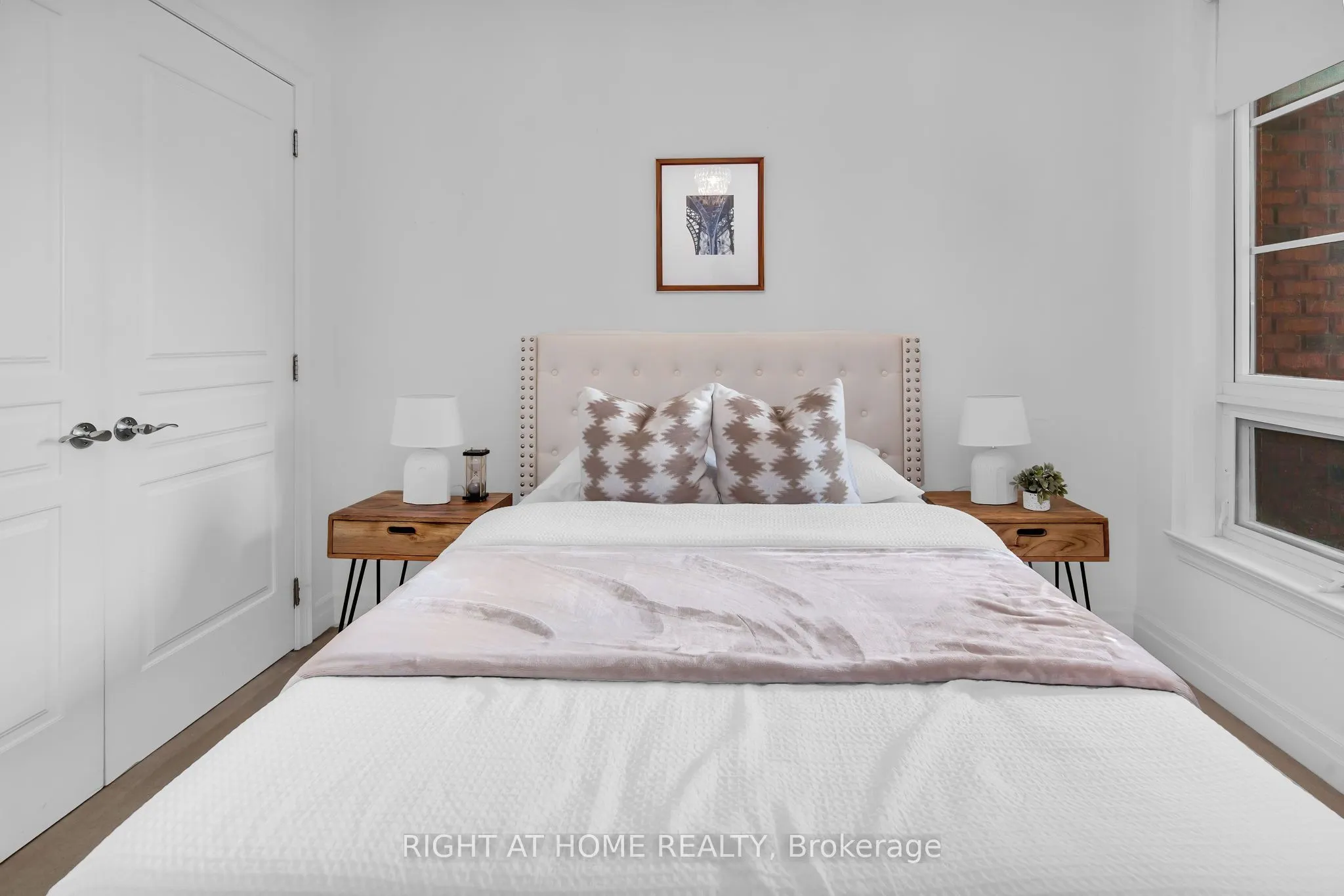 20 Burkebrook Place #306