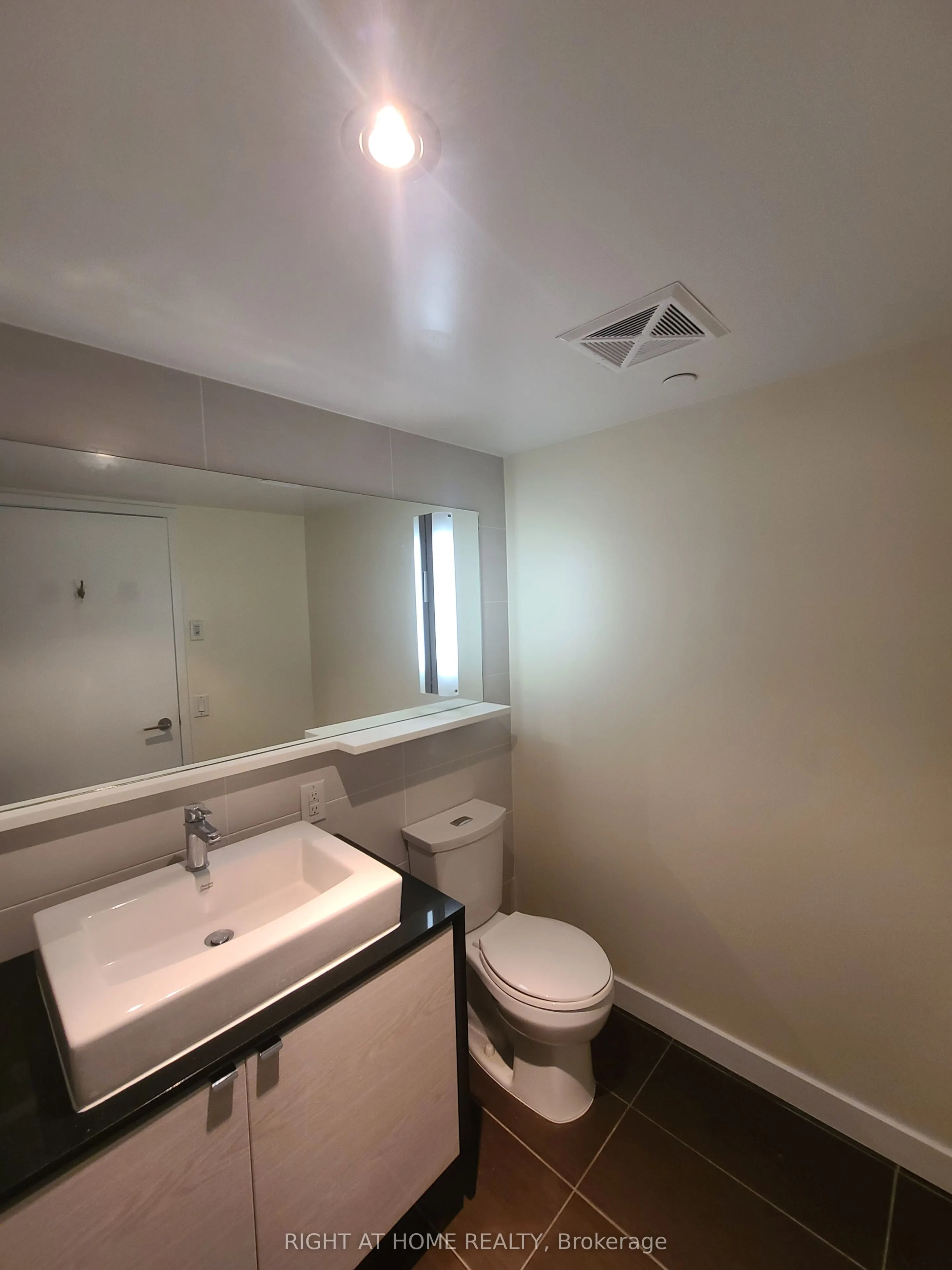 72 Esther Shiner Boulevard, #808