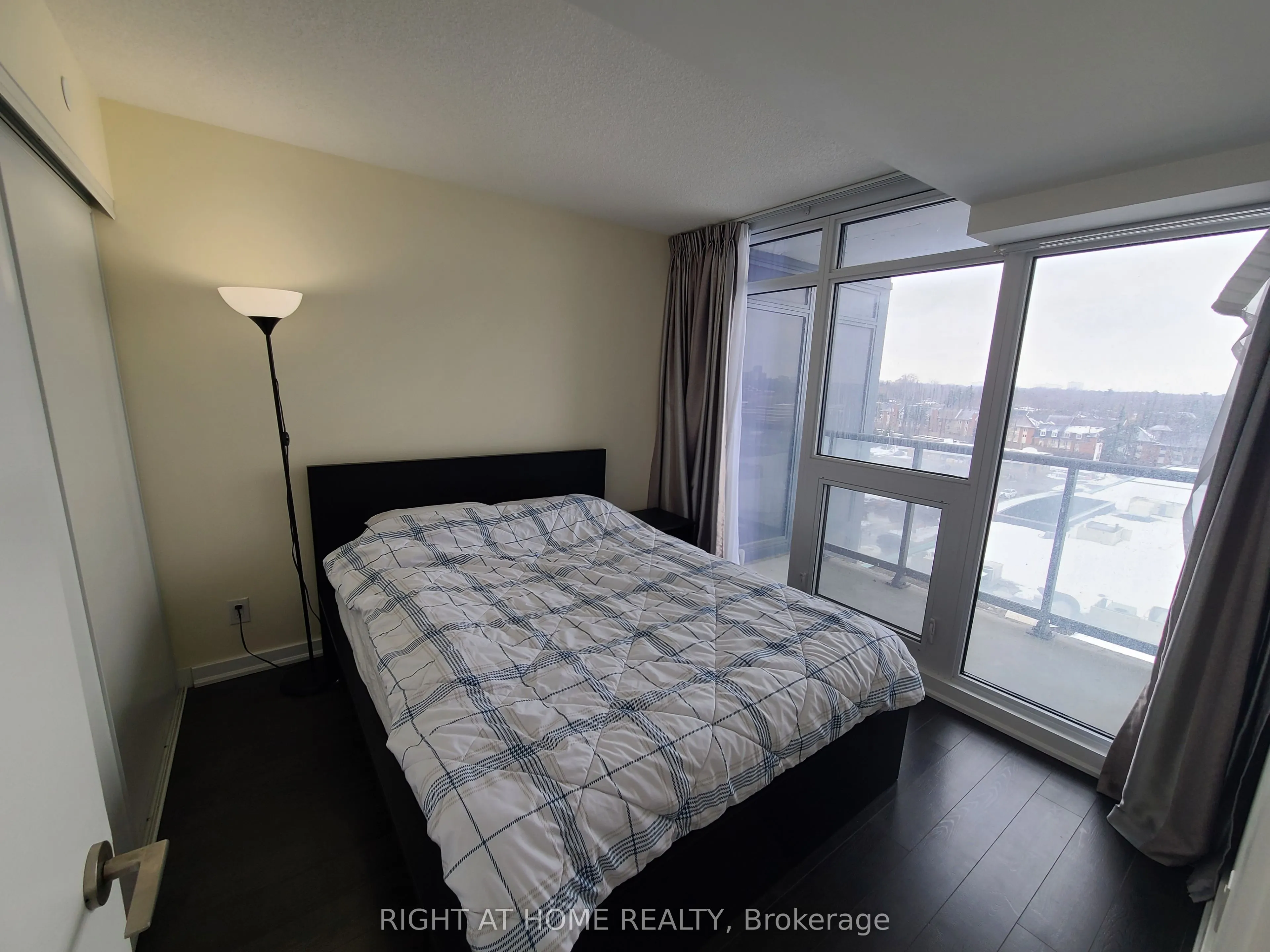 72 Esther Shiner Boulevard, #808
