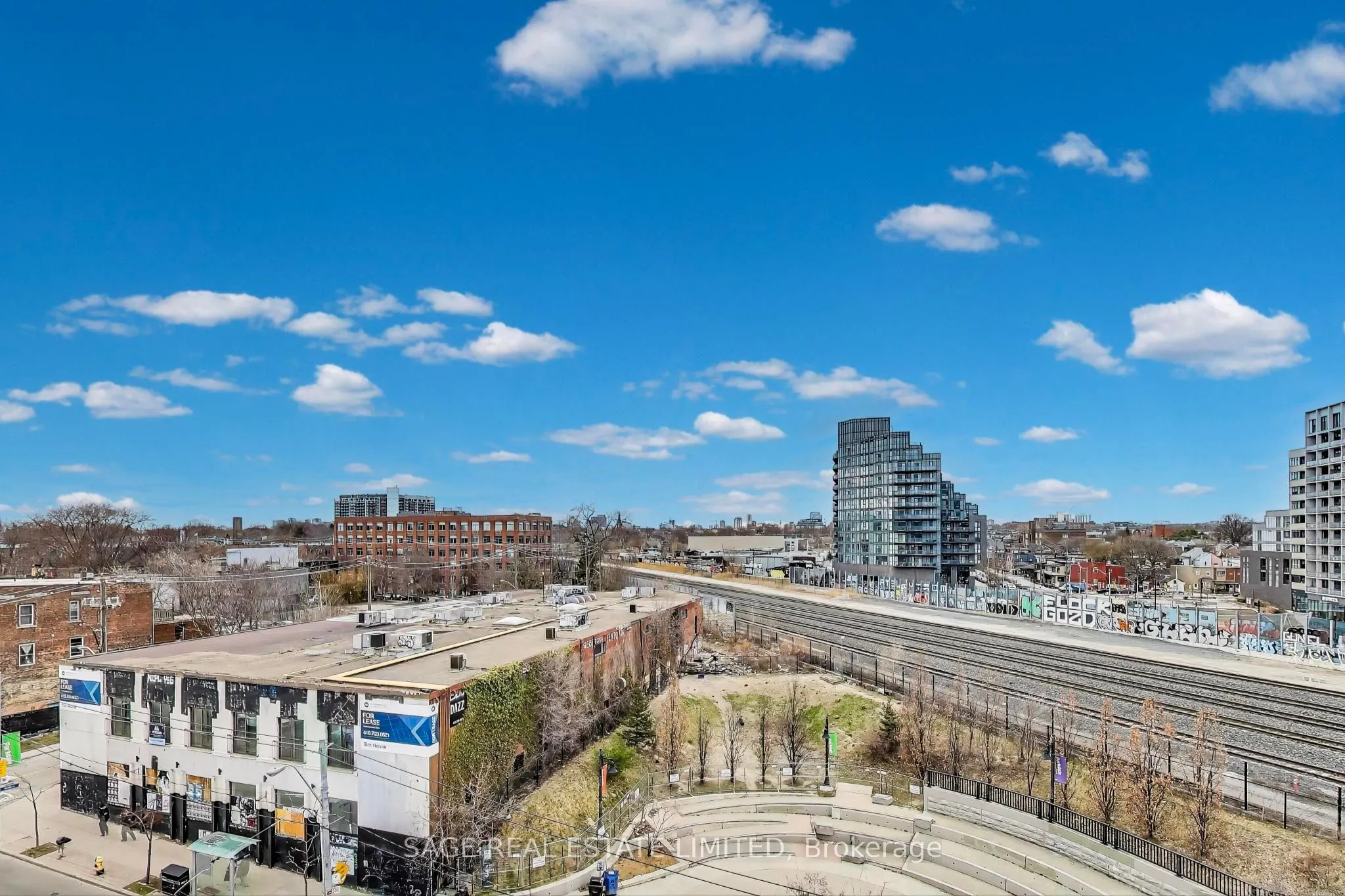 1205 Queen Street W, #604