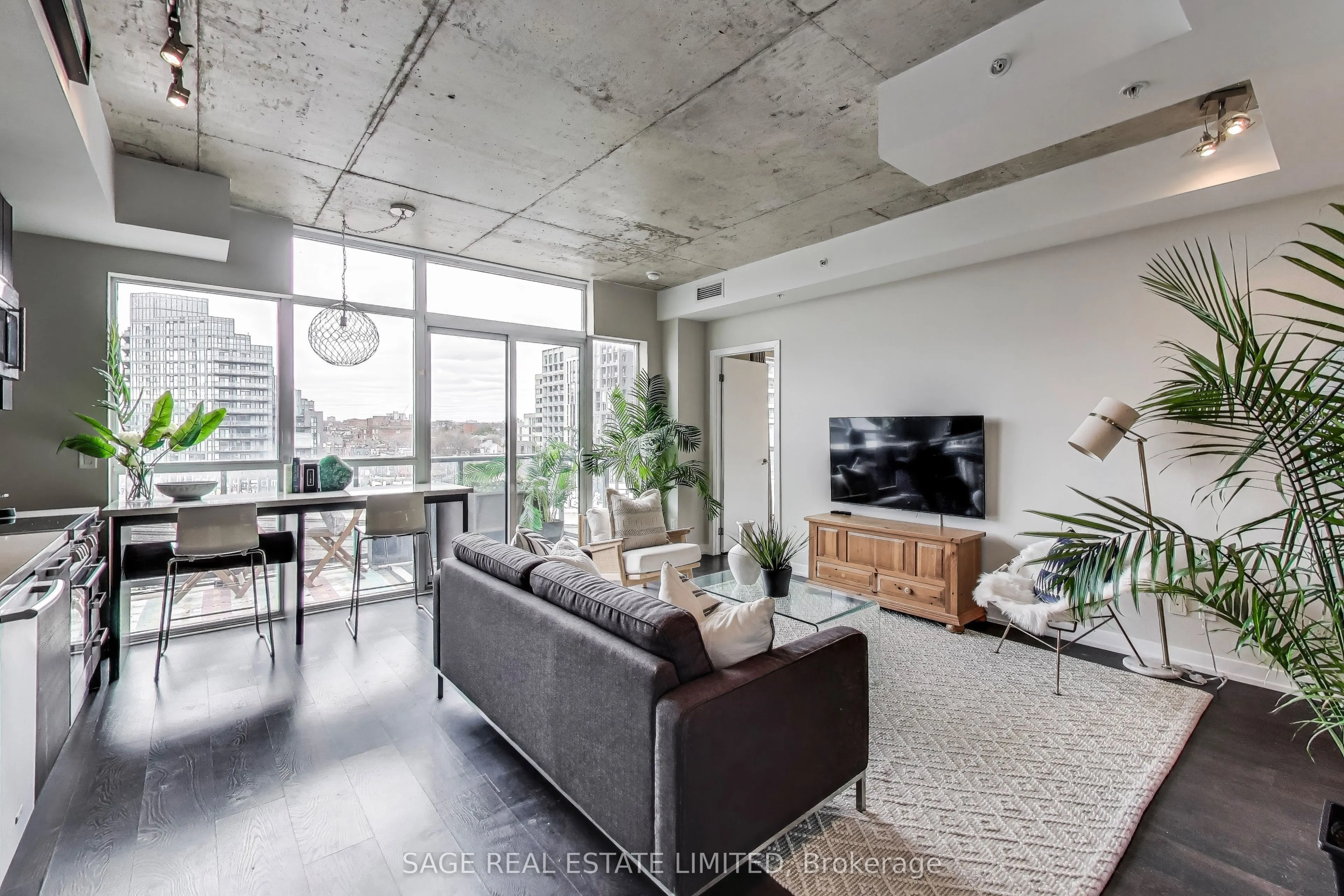 1205 Queen Street W, #604