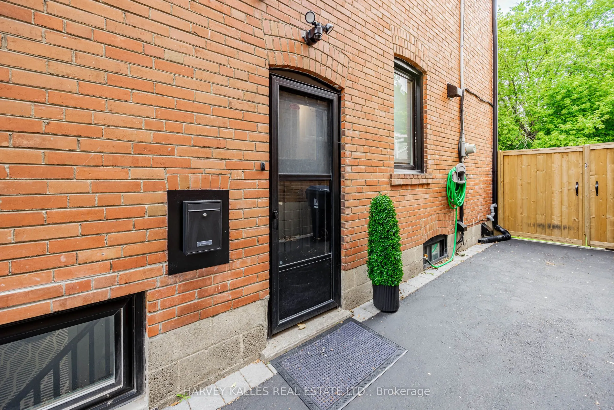 1836 Bathurst Street, #Bsmt