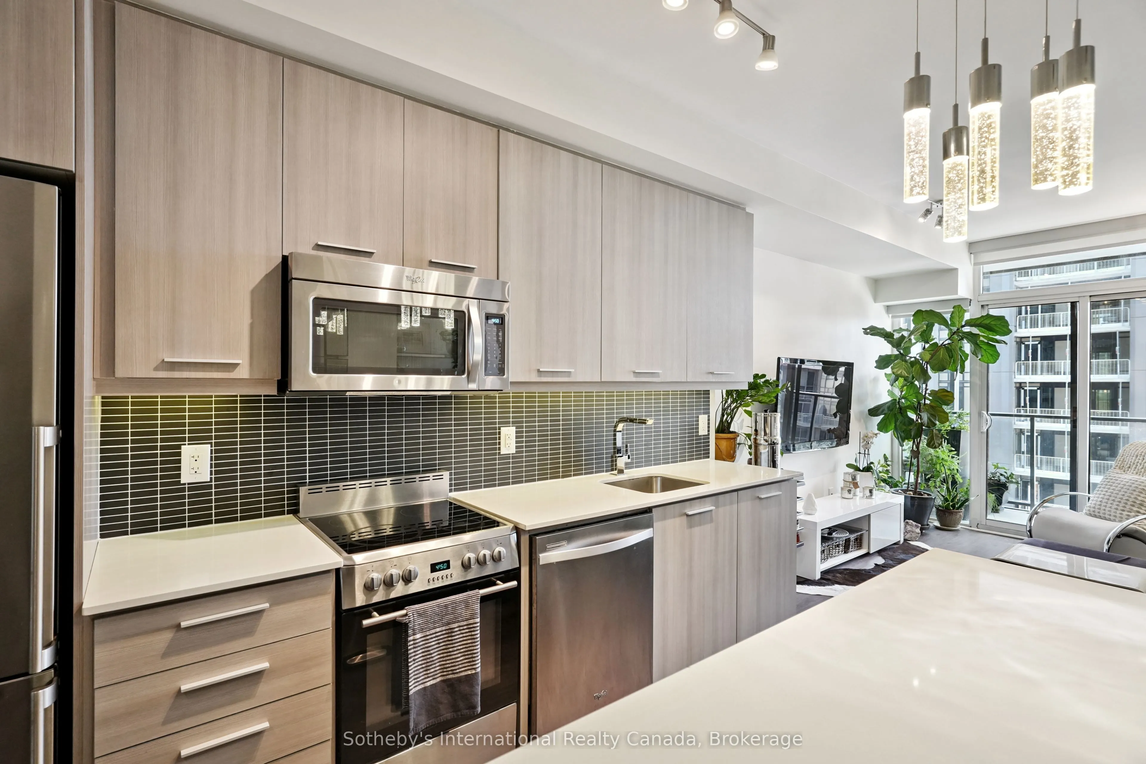 105 George Street, #903