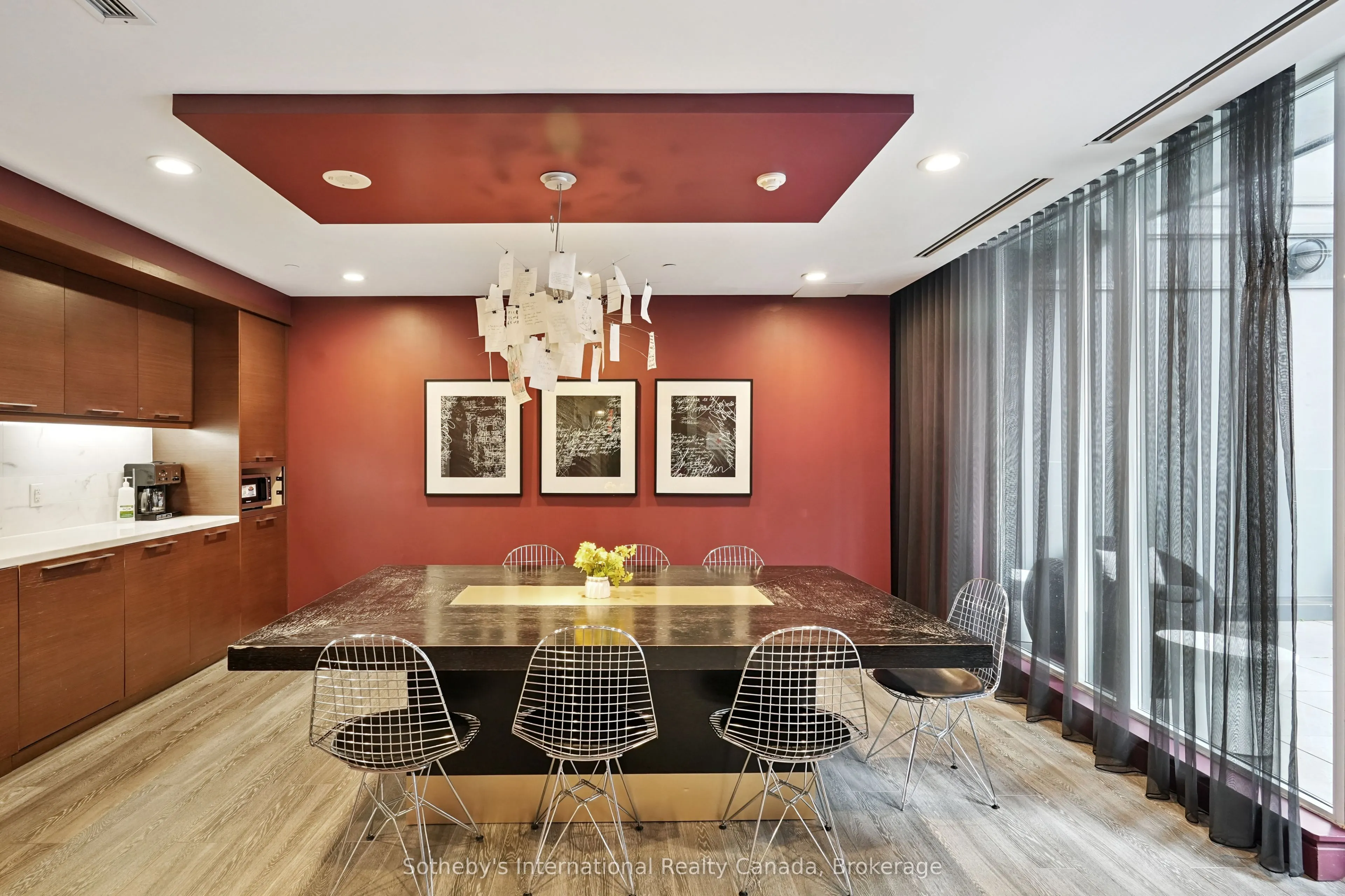105 George Street, #903