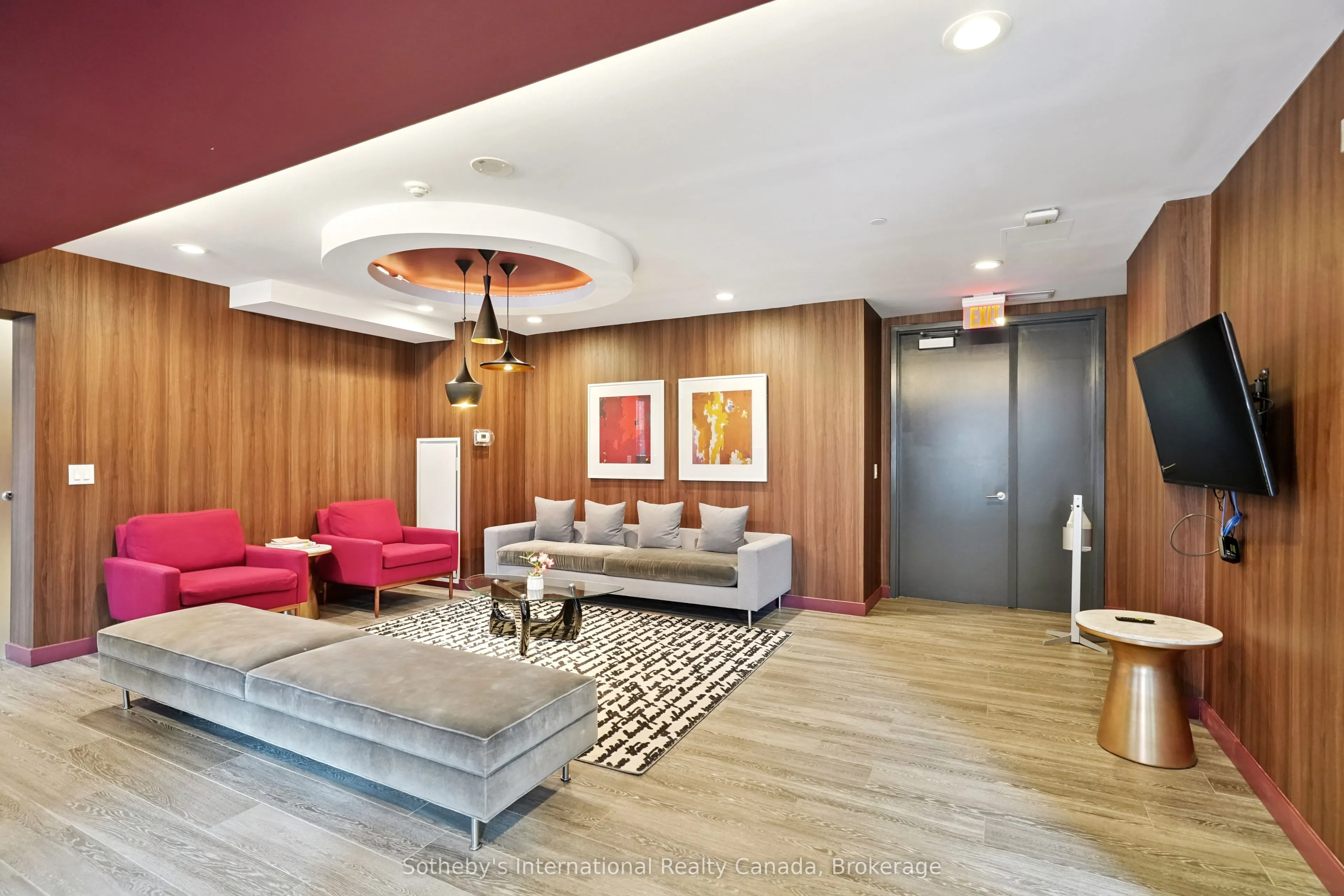 105 George Street, #903
