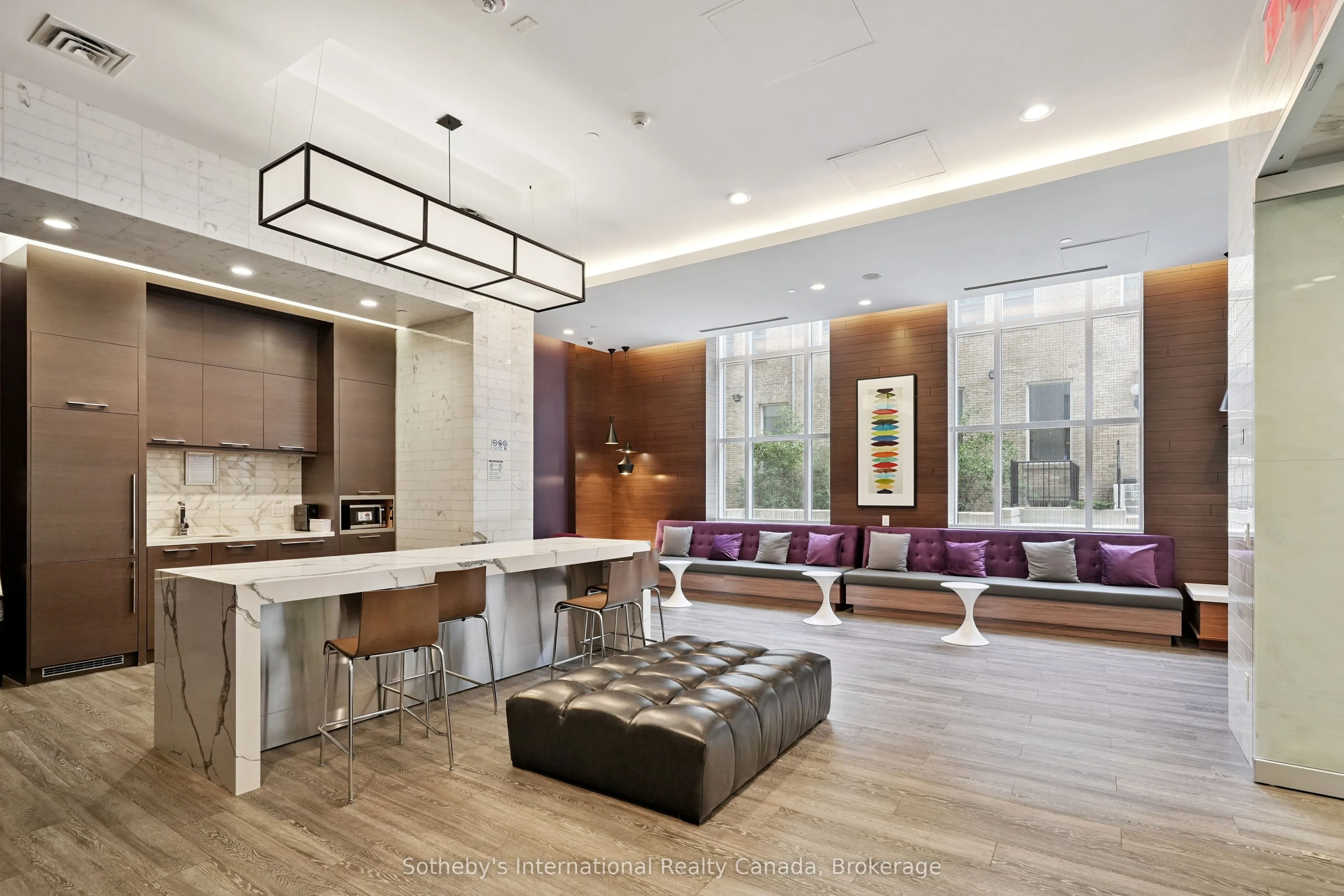 105 George Street, #903