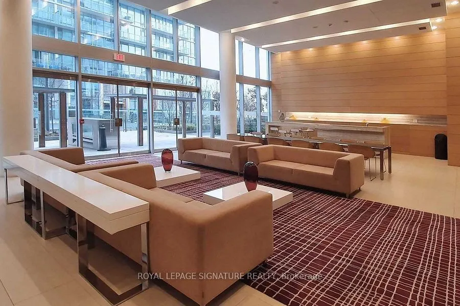 29 Queens Quay, #707