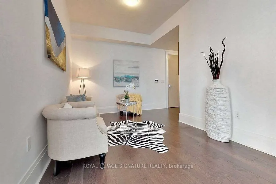 29 Queens Quay, #707