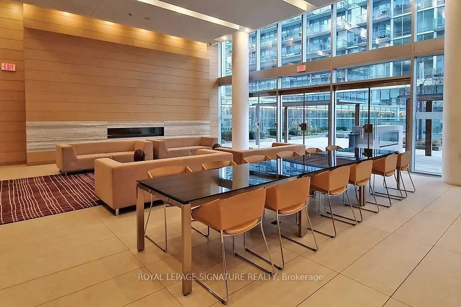29 Queens Quay, #707