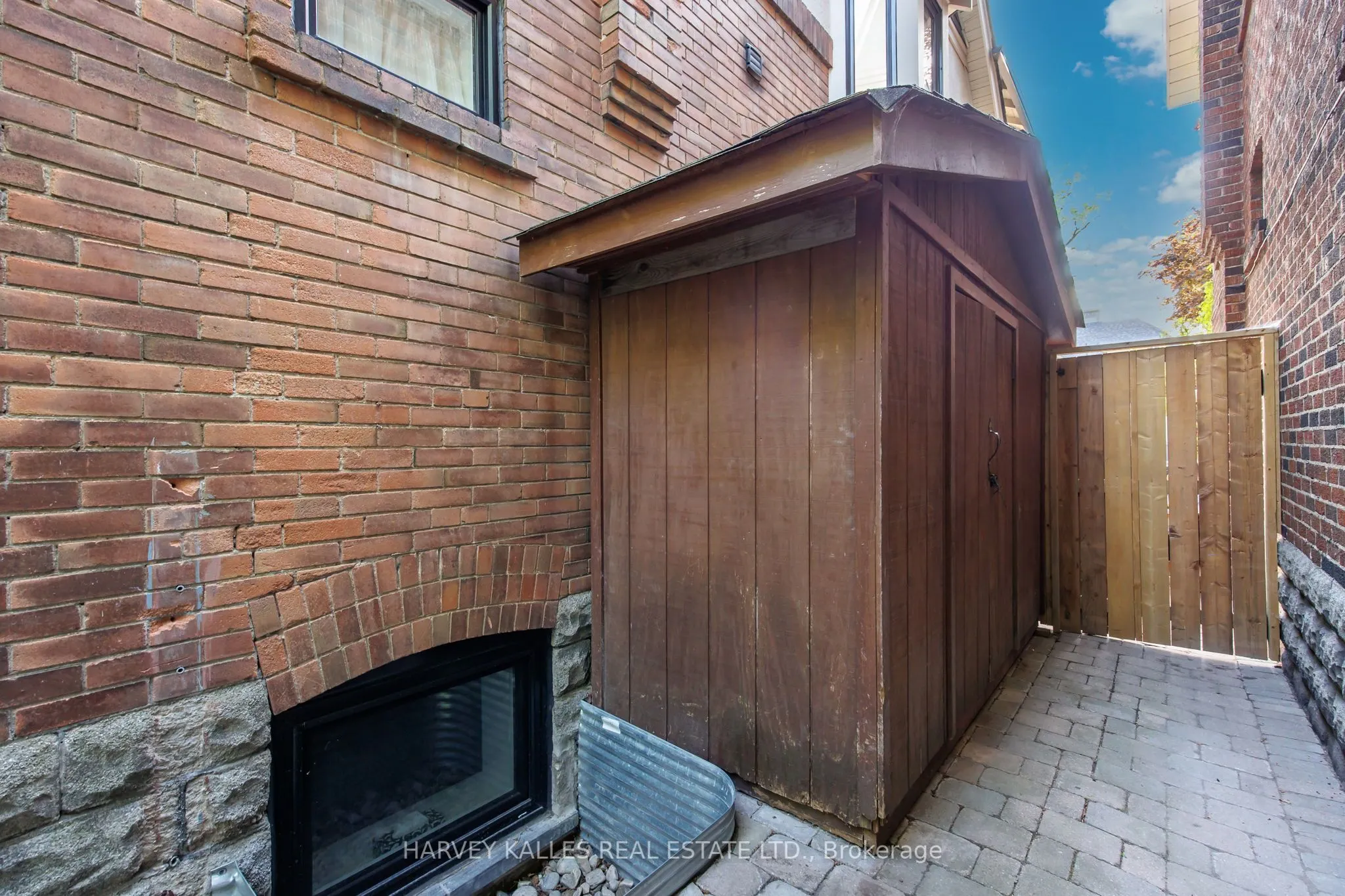 101 Clifton Road
